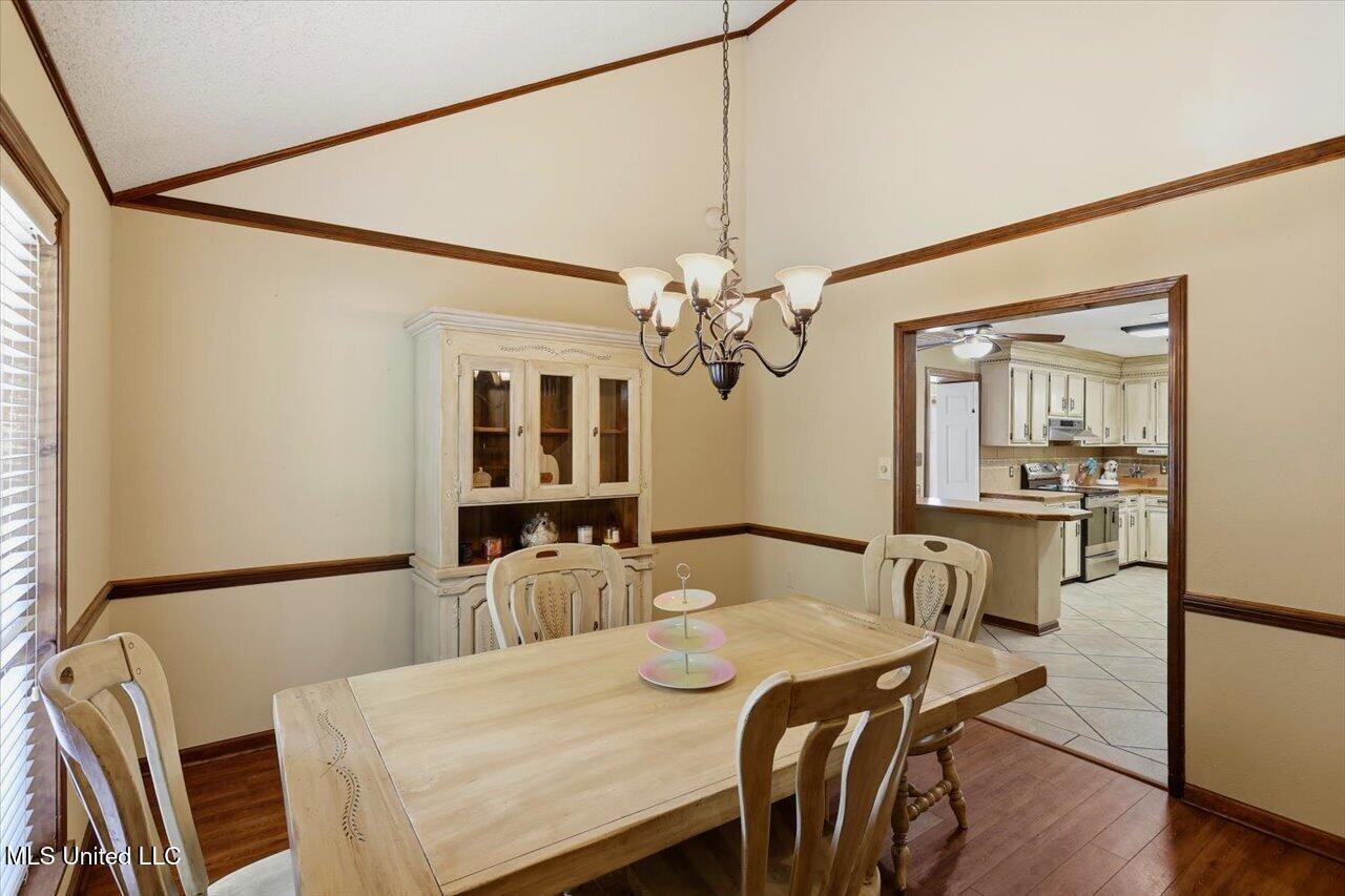 9472 S Highway 13 Property Photo 17