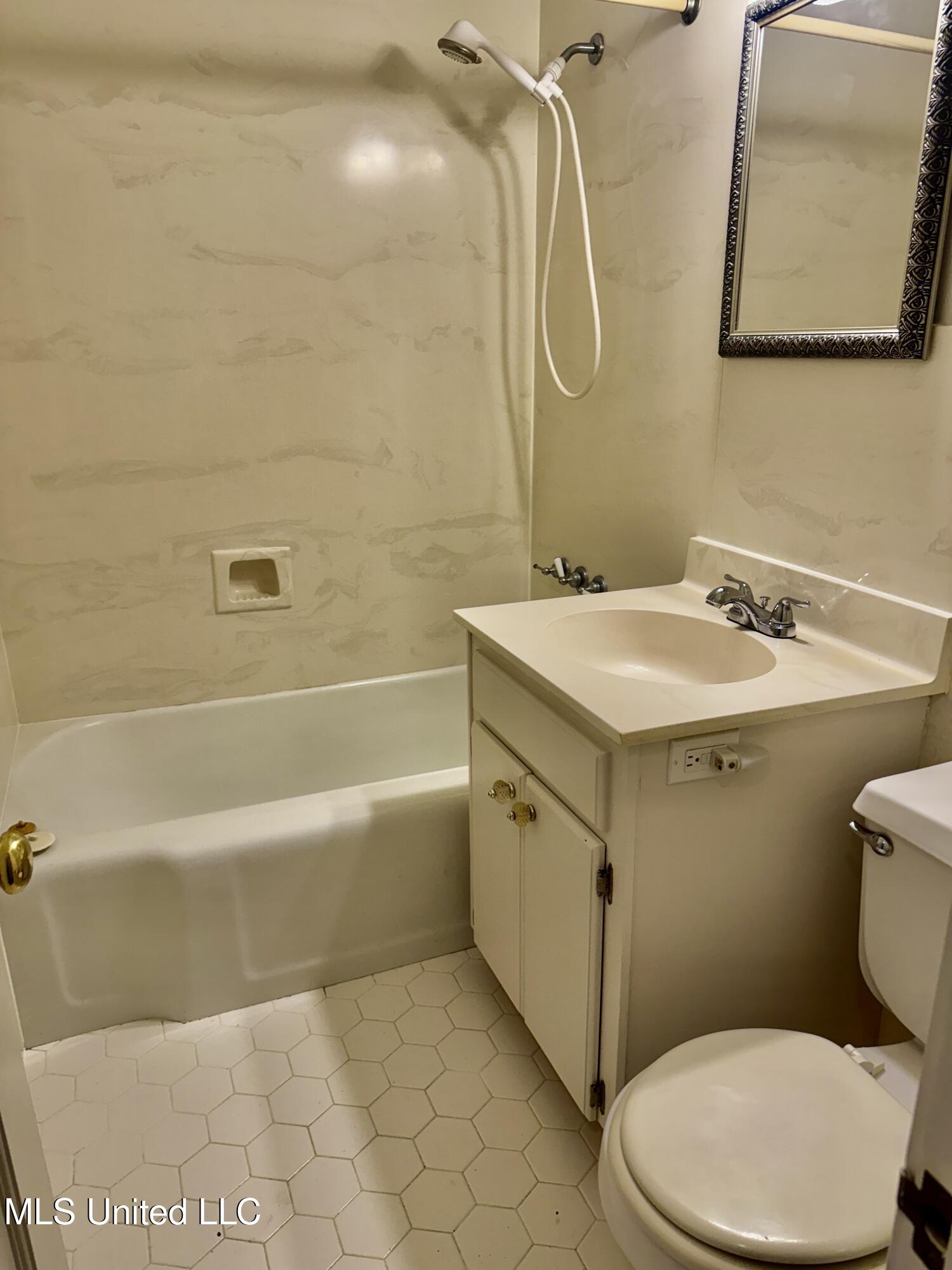 12 Maplewood Lane Property Photo 12