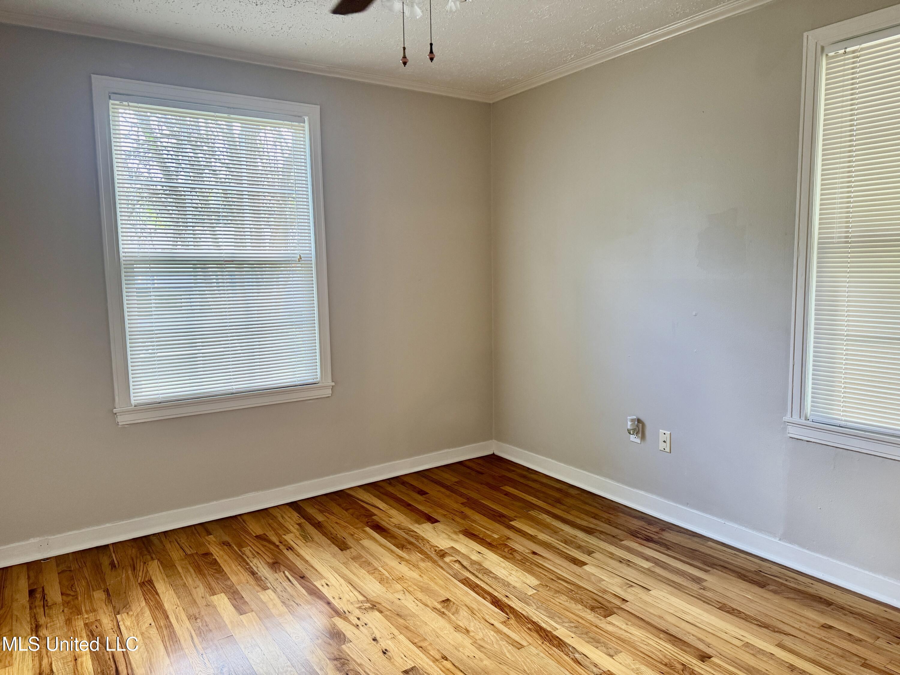 12 Maplewood Lane Property Photo 13