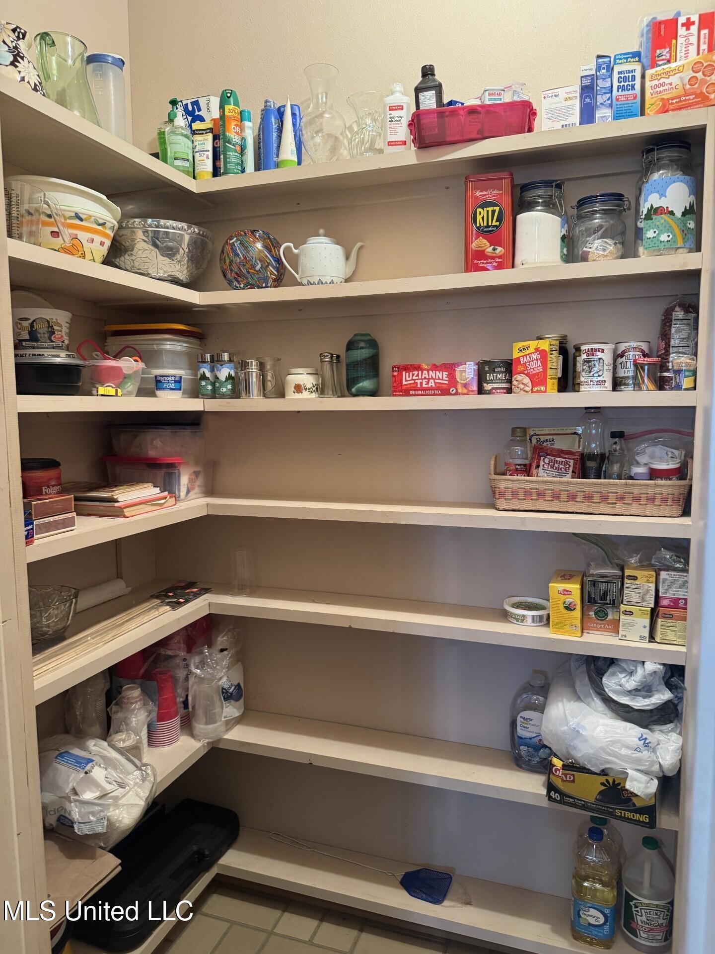 5367 Highway 568 Property Photo 14