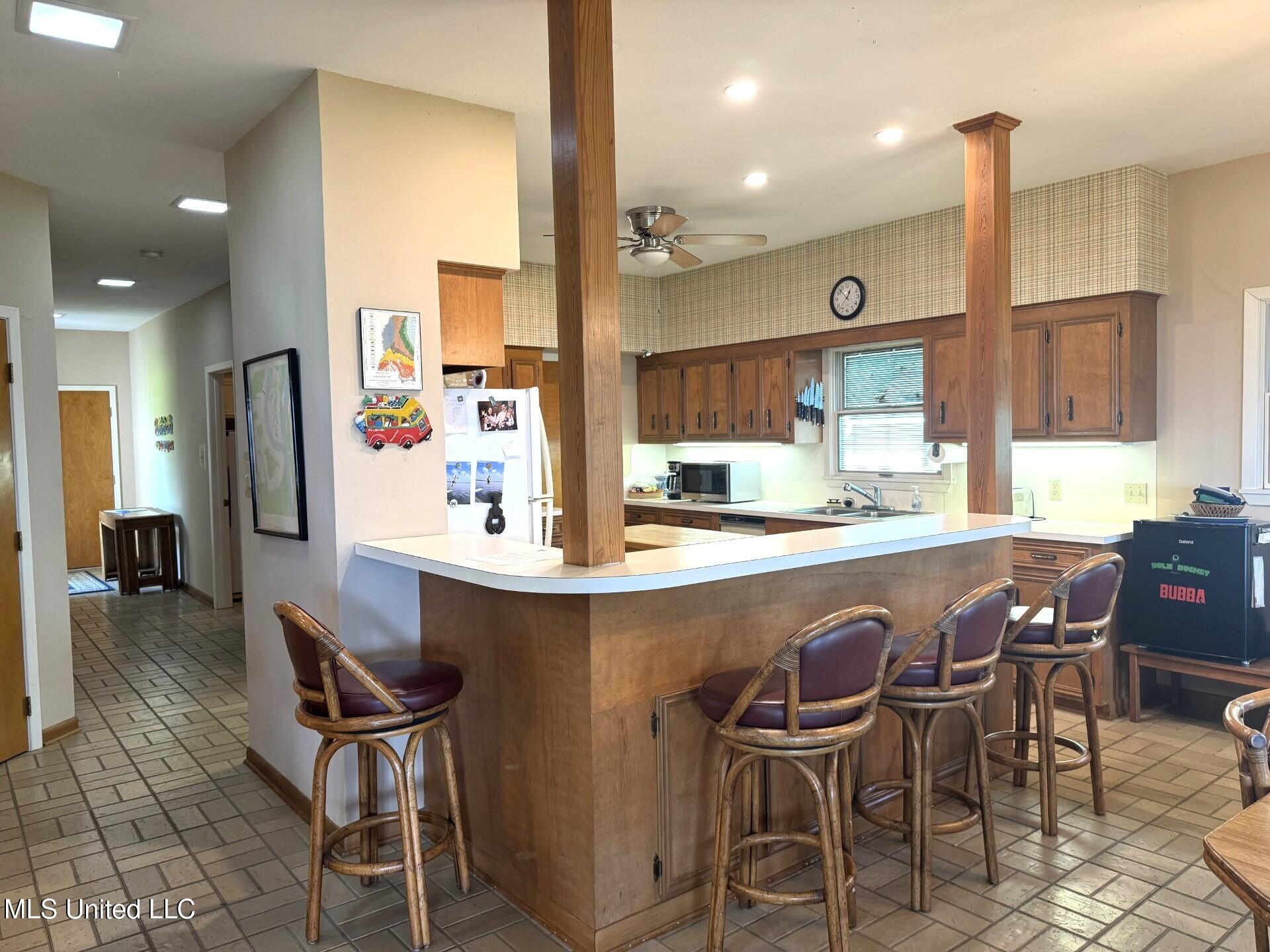 5367 Highway 568 Property Photo 16