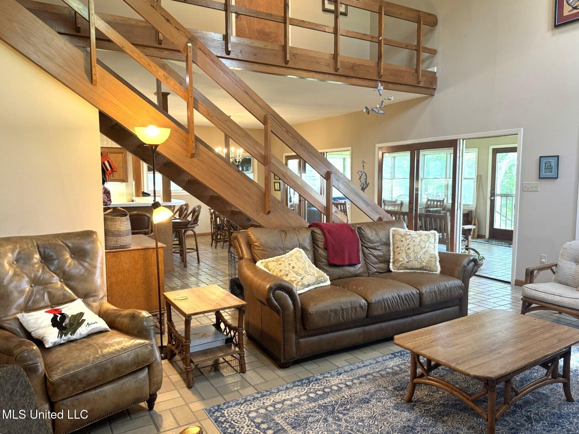 5367 Highway 568 Property Photo 28