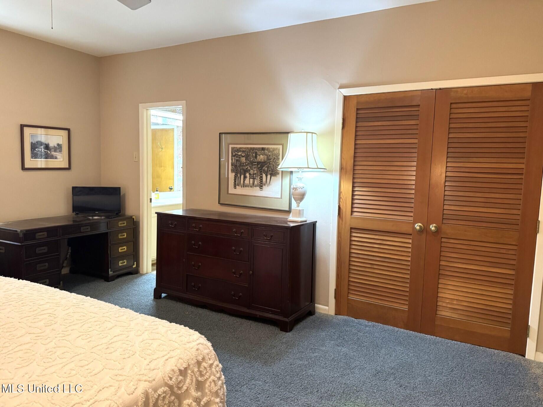 5367 Highway 568 Property Photo 32