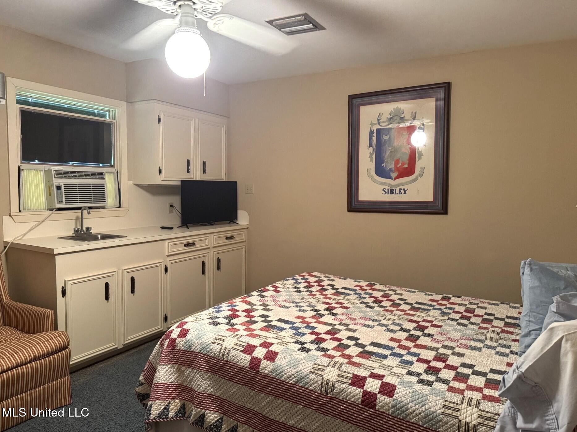 5367 Highway 568 Property Photo 43