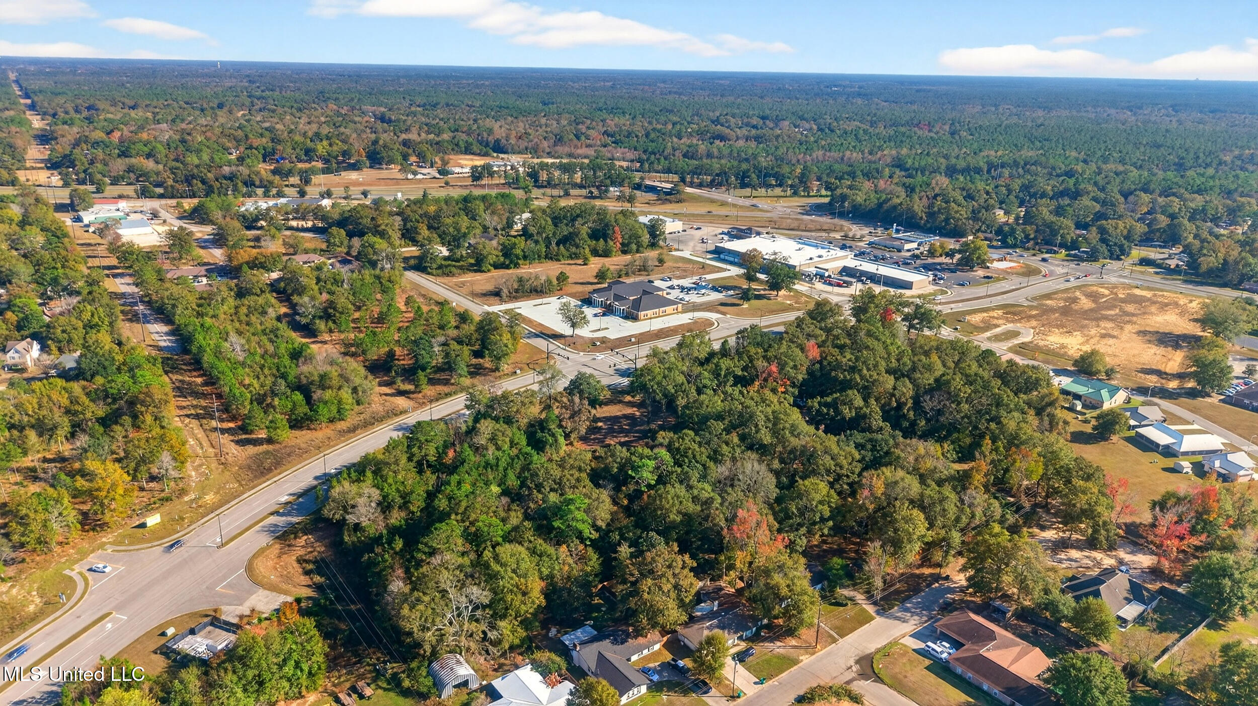 00 Highland Parkway Property Photo 4