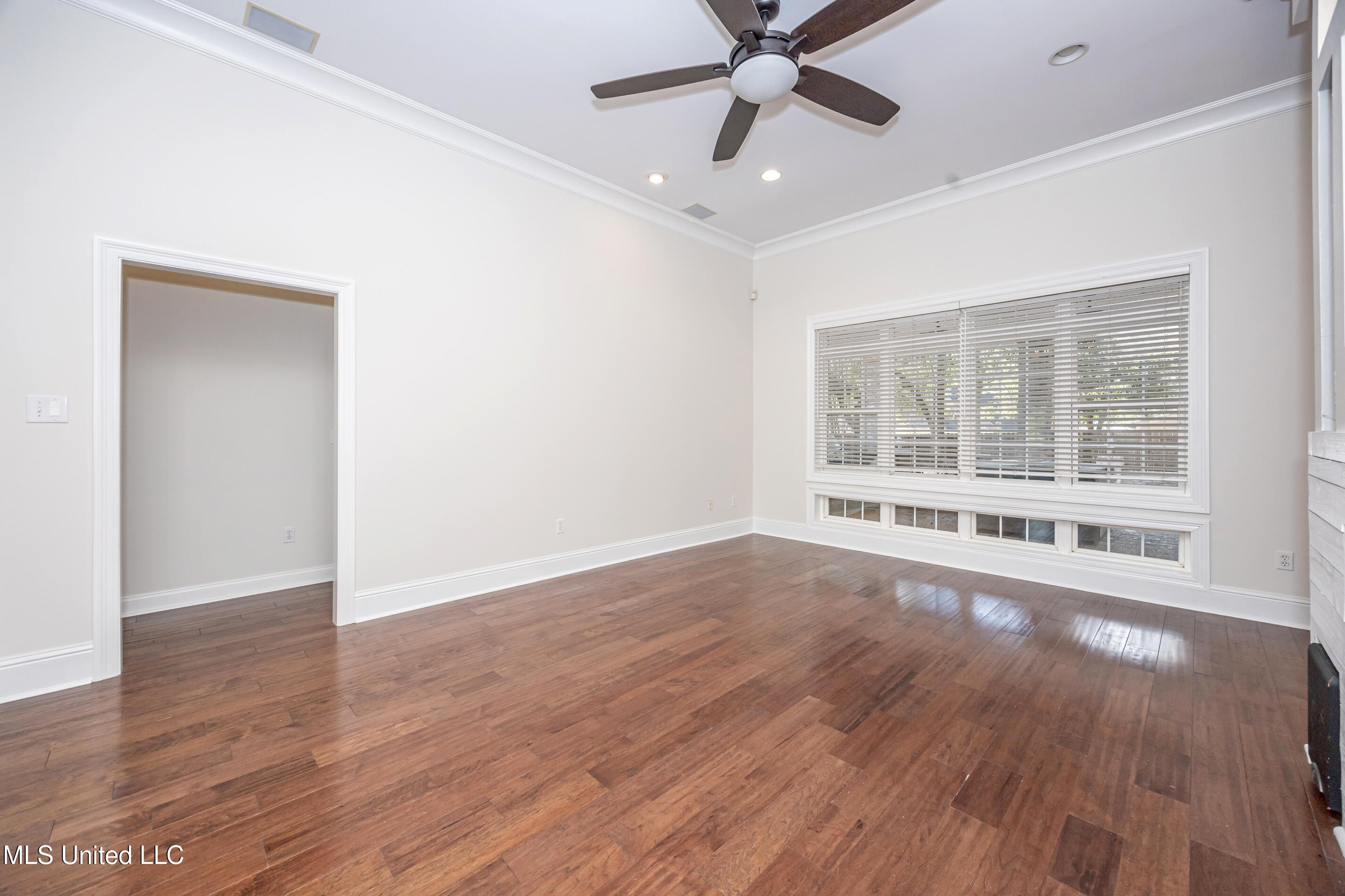 7426 Mahalo Hui Drive Property Photo 8