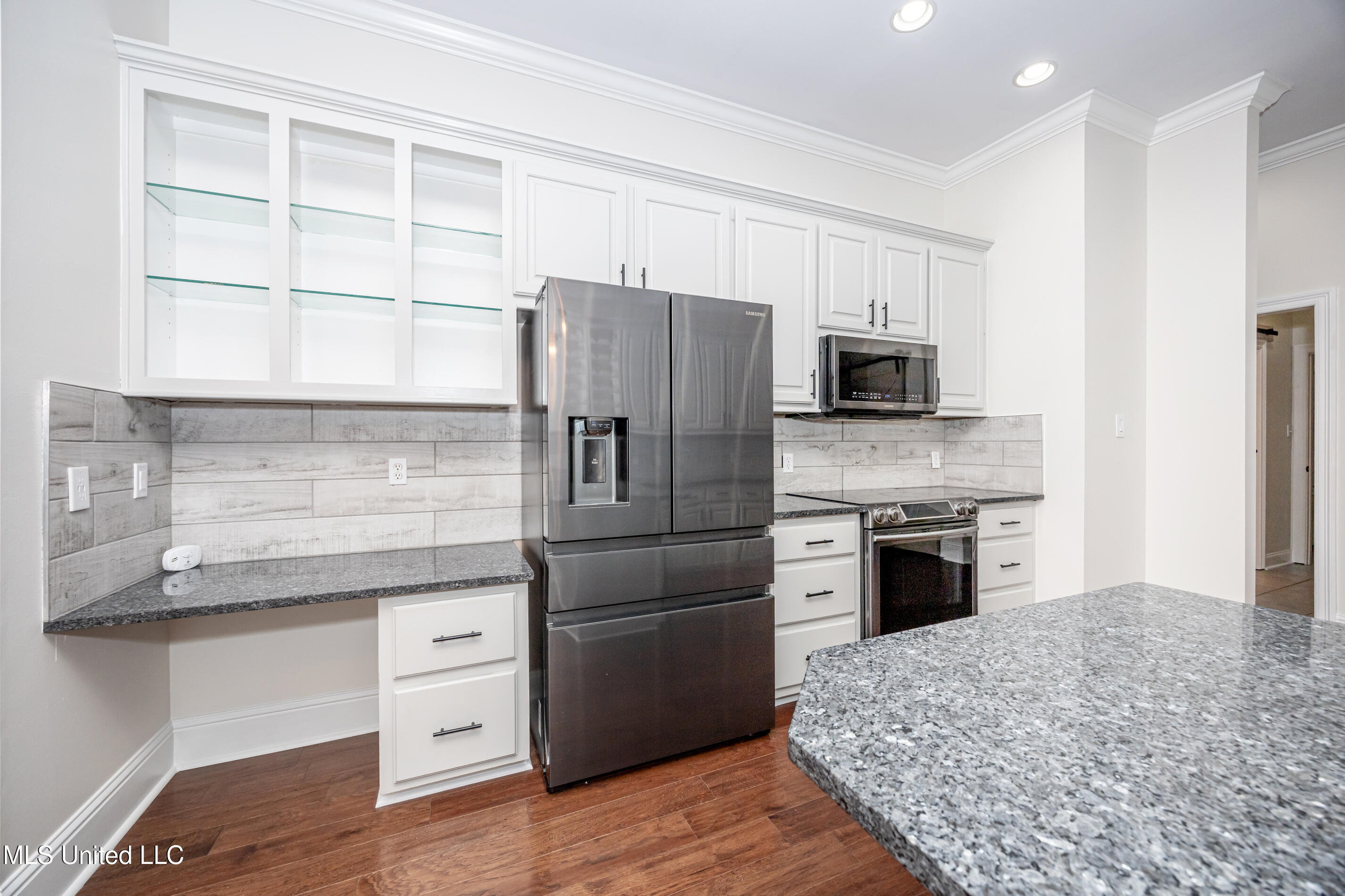 7426 Mahalo Hui Drive Property Photo 15