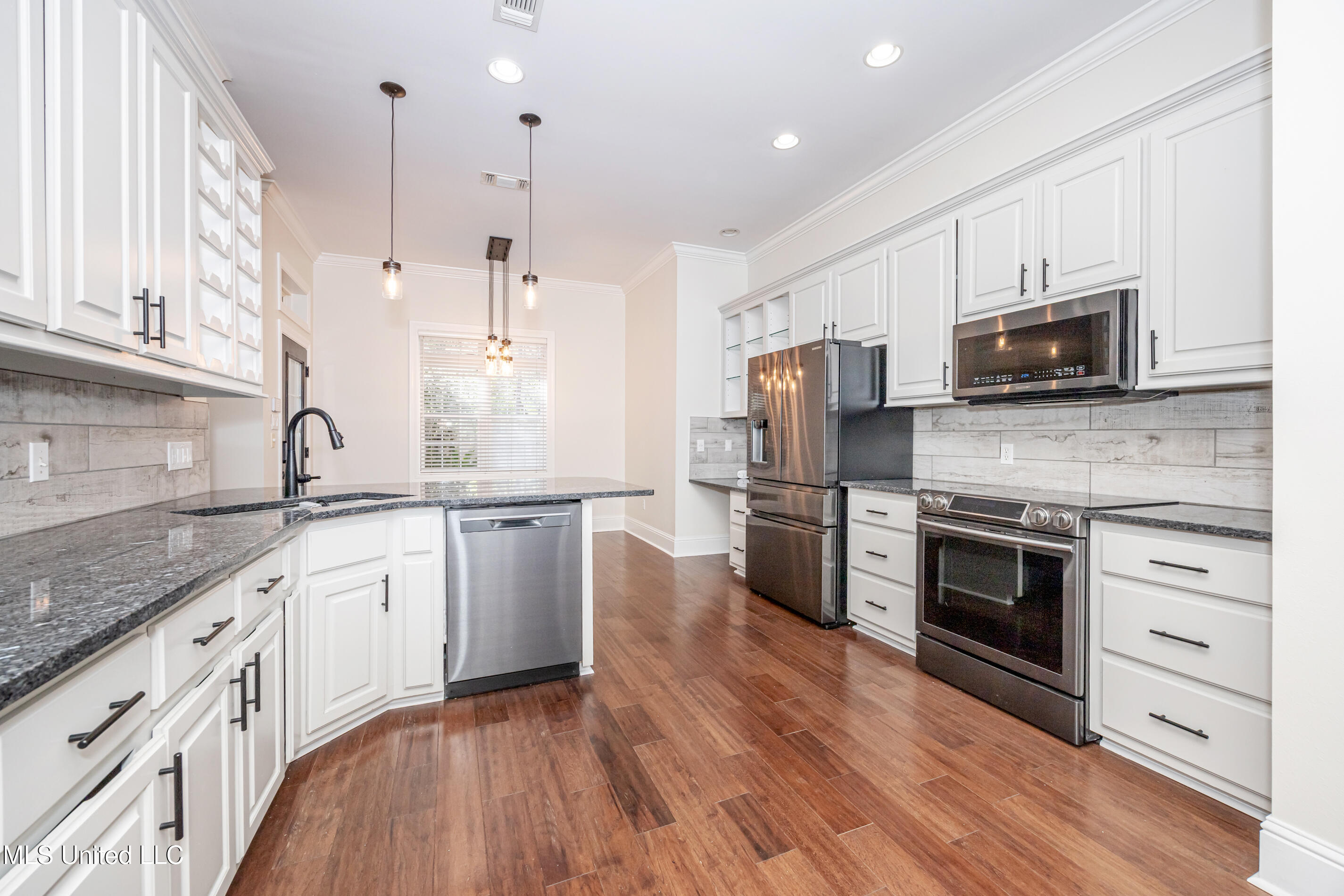 7426 Mahalo Hui Drive Property Photo 17