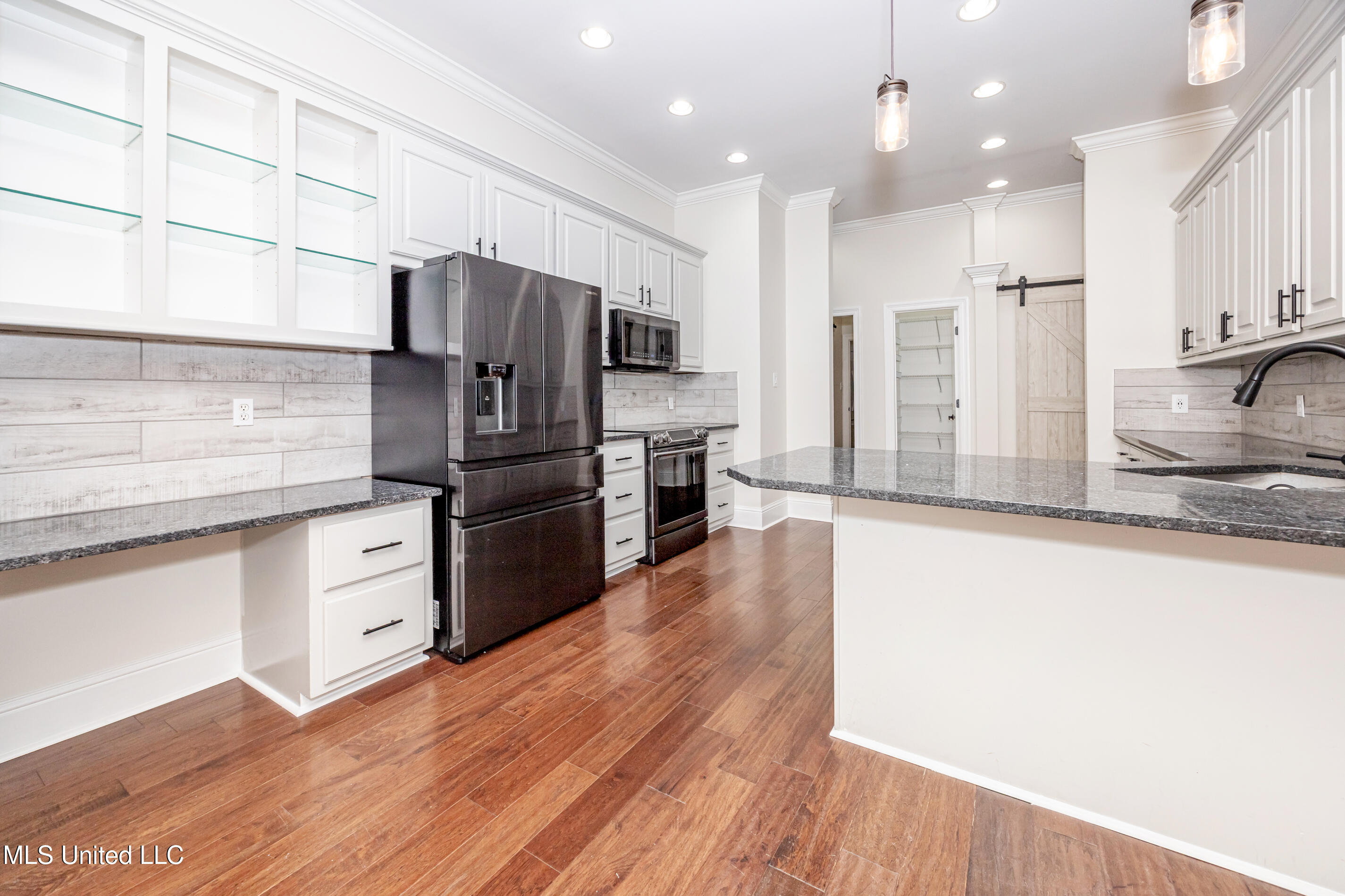 7426 Mahalo Hui Drive Property Photo 18