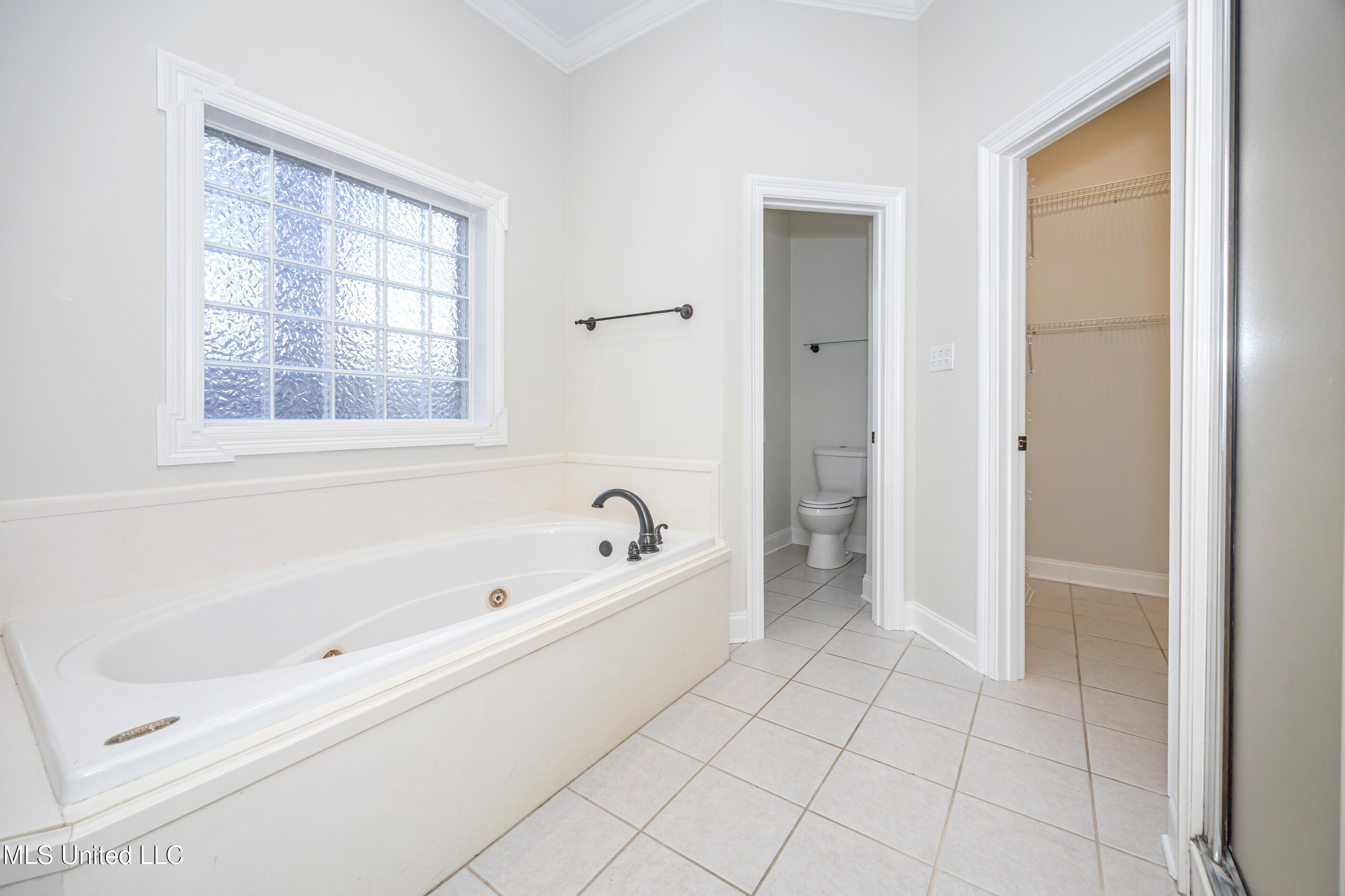 7426 Mahalo Hui Drive Property Photo 29