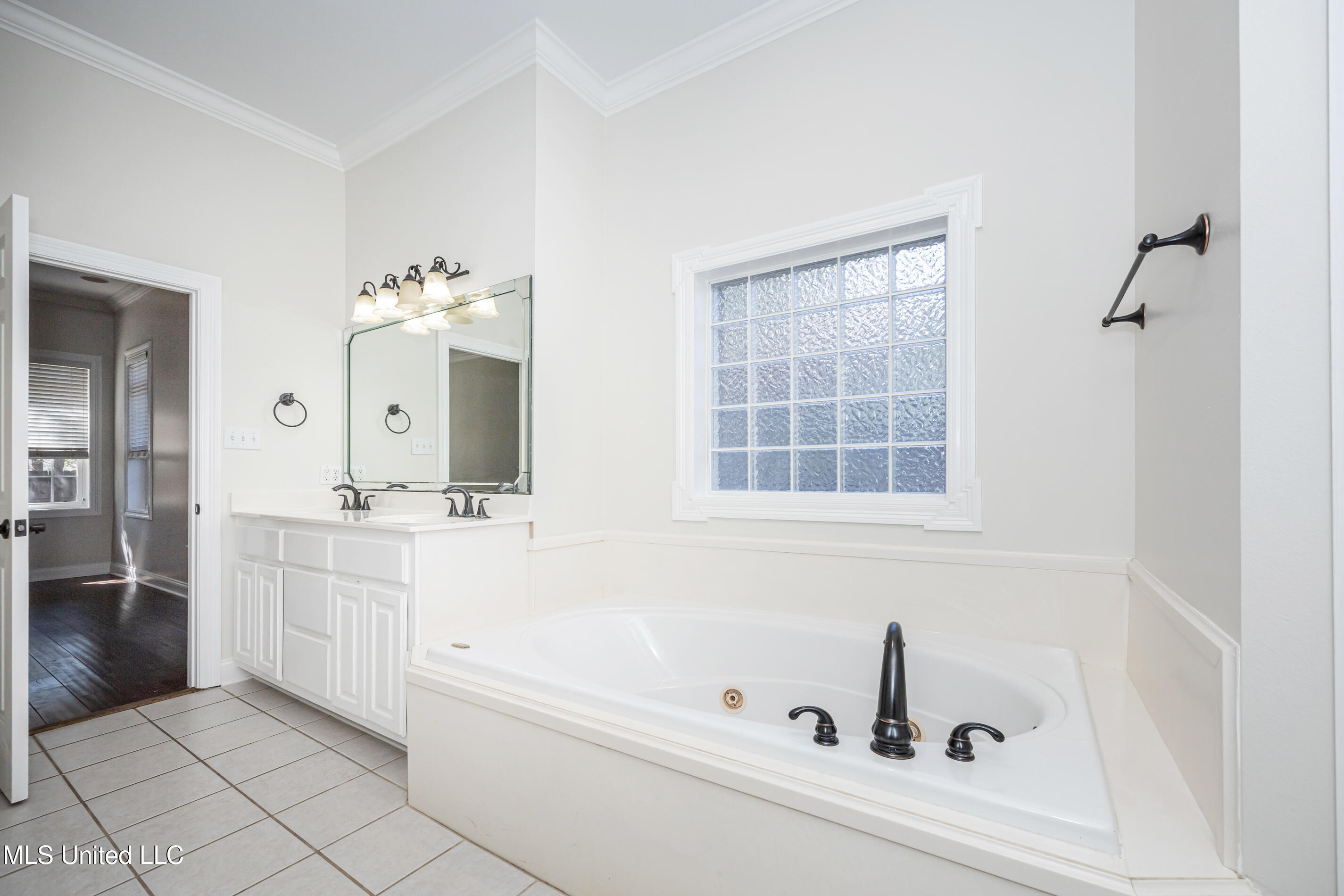 7426 Mahalo Hui Drive Property Photo 35