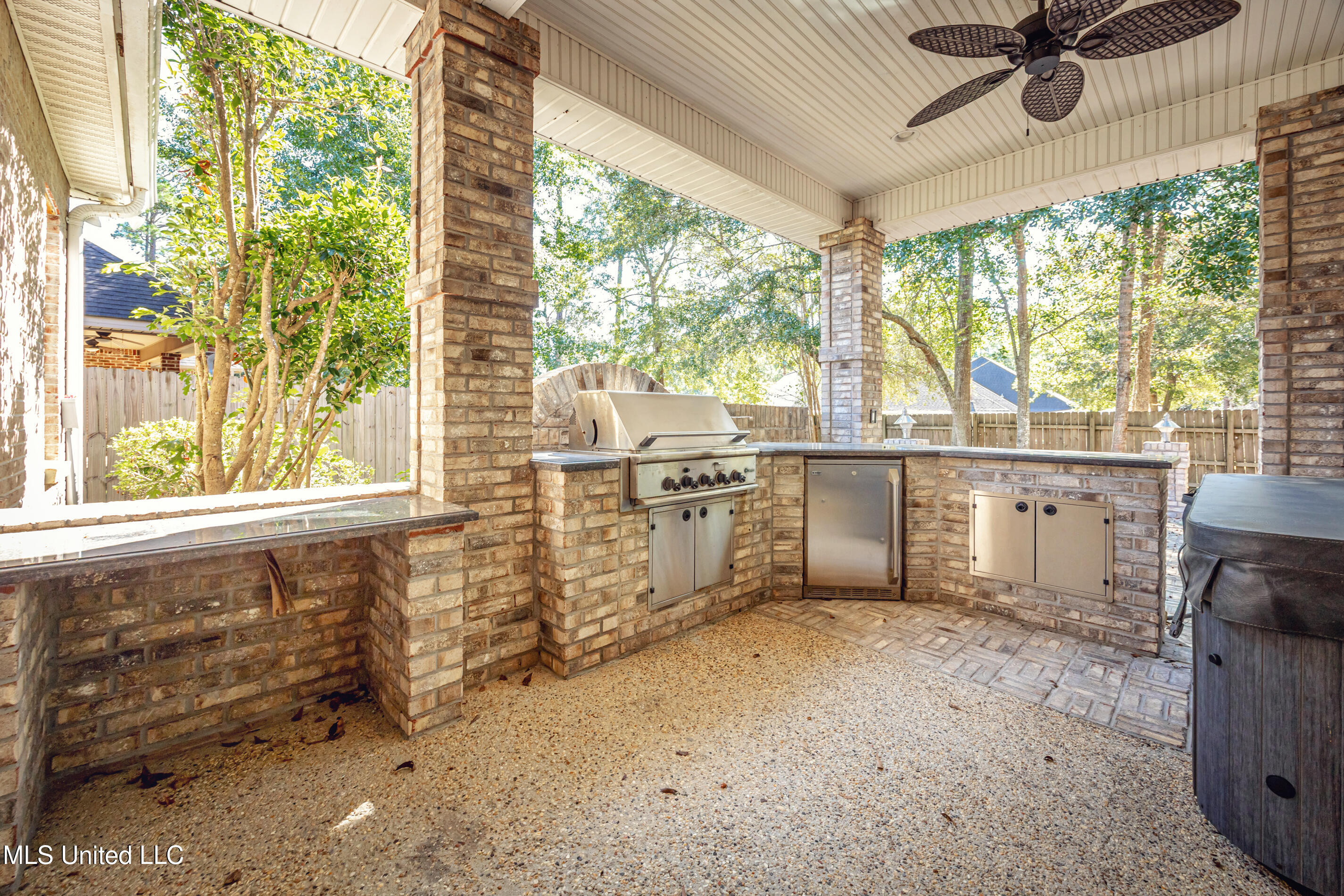 7426 Mahalo Hui Drive Property Photo 48