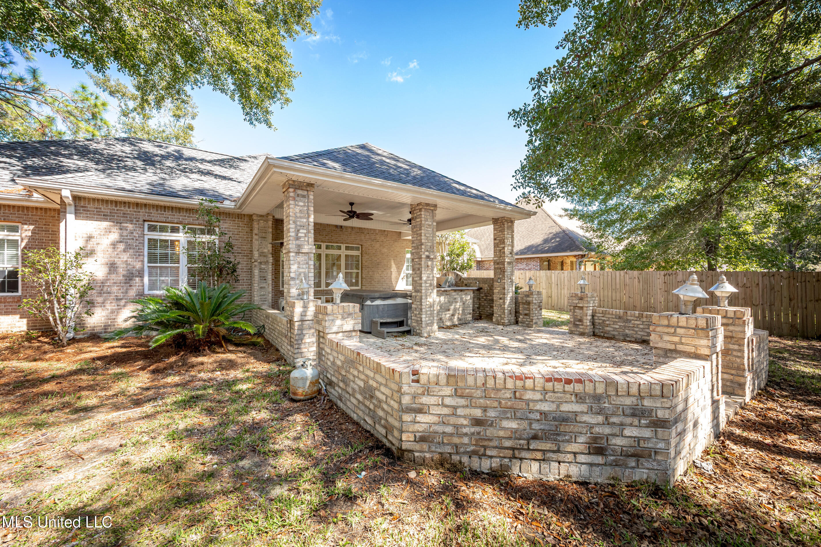 7426 Mahalo Hui Drive Property Photo 54