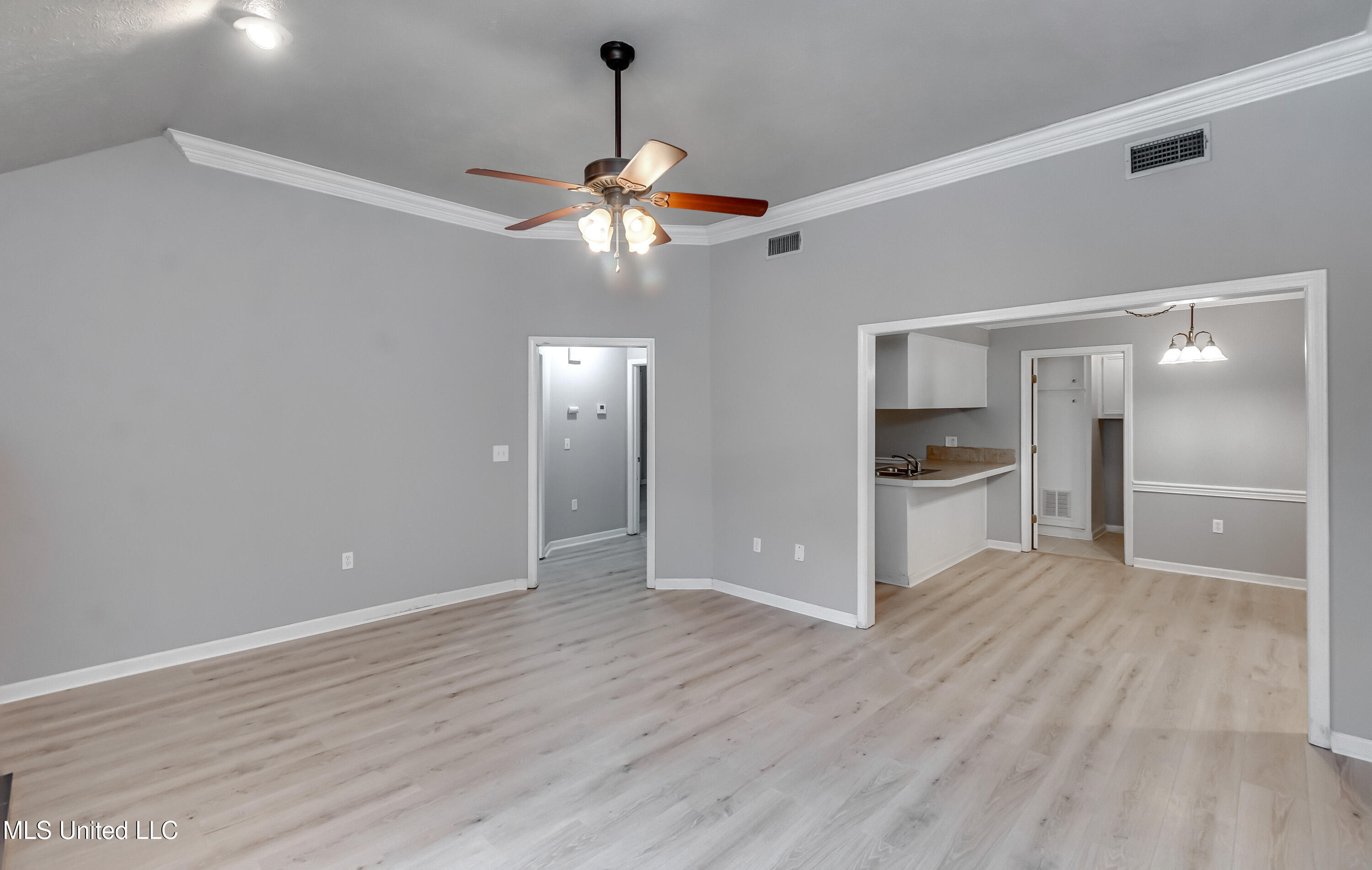 207 Sherlock Way Property Photo 6