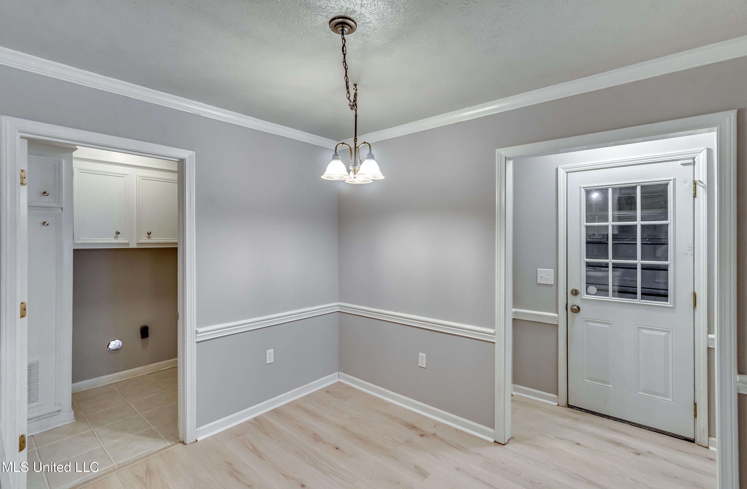 207 Sherlock Way Property Photo 21