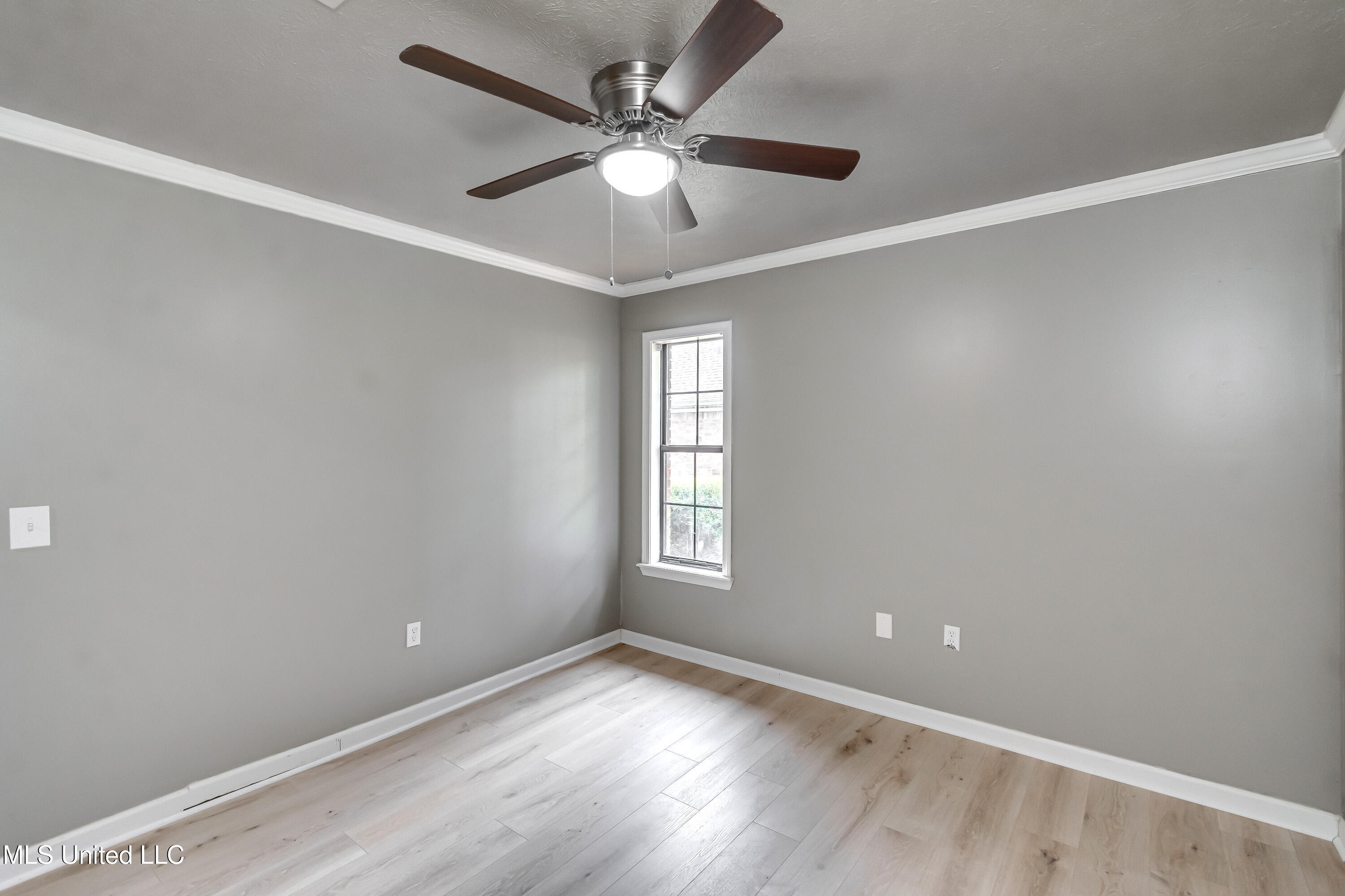 207 Sherlock Way Property Photo 27