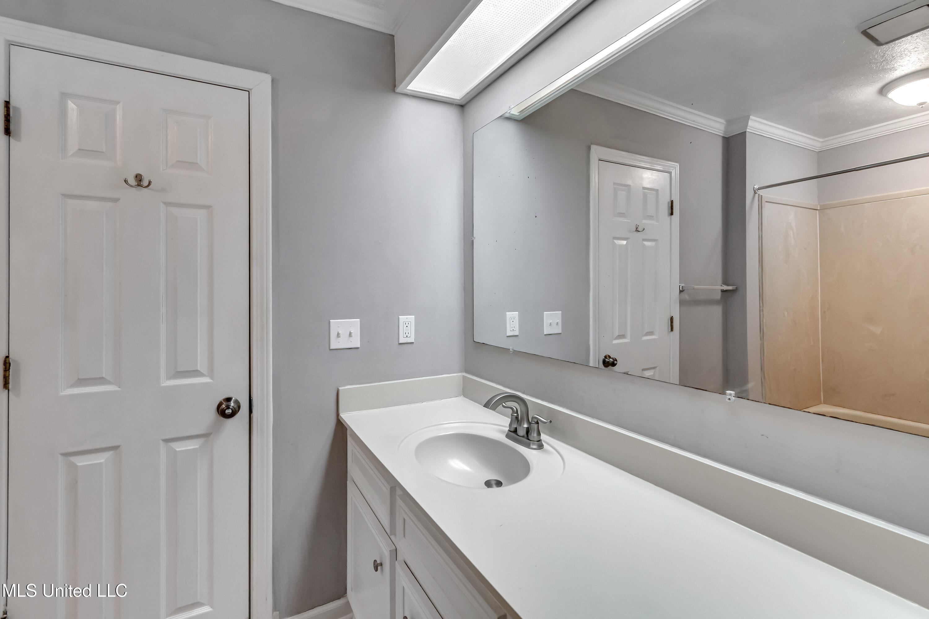 207 Sherlock Way Property Photo 29