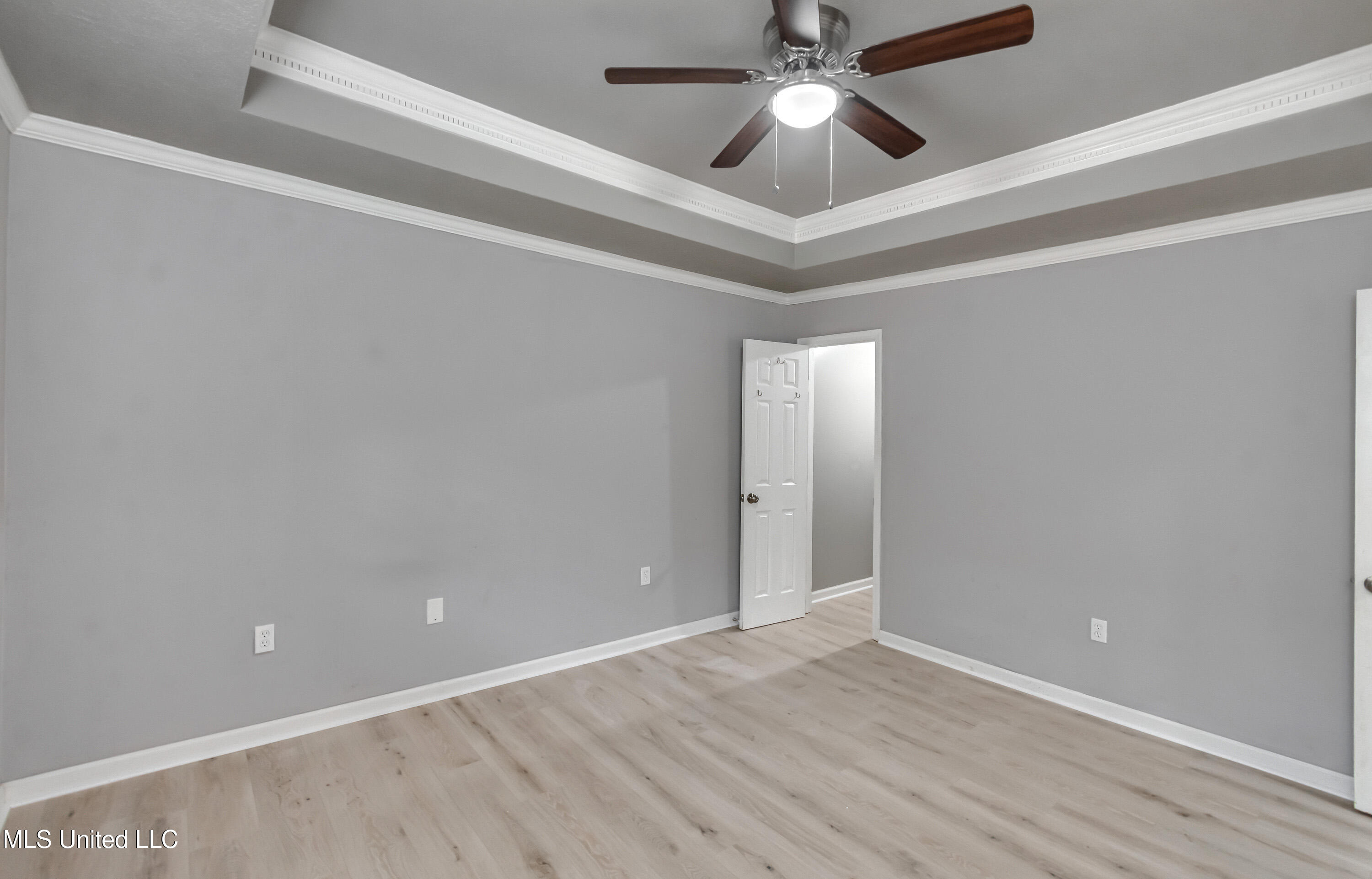 207 Sherlock Way Property Photo 32