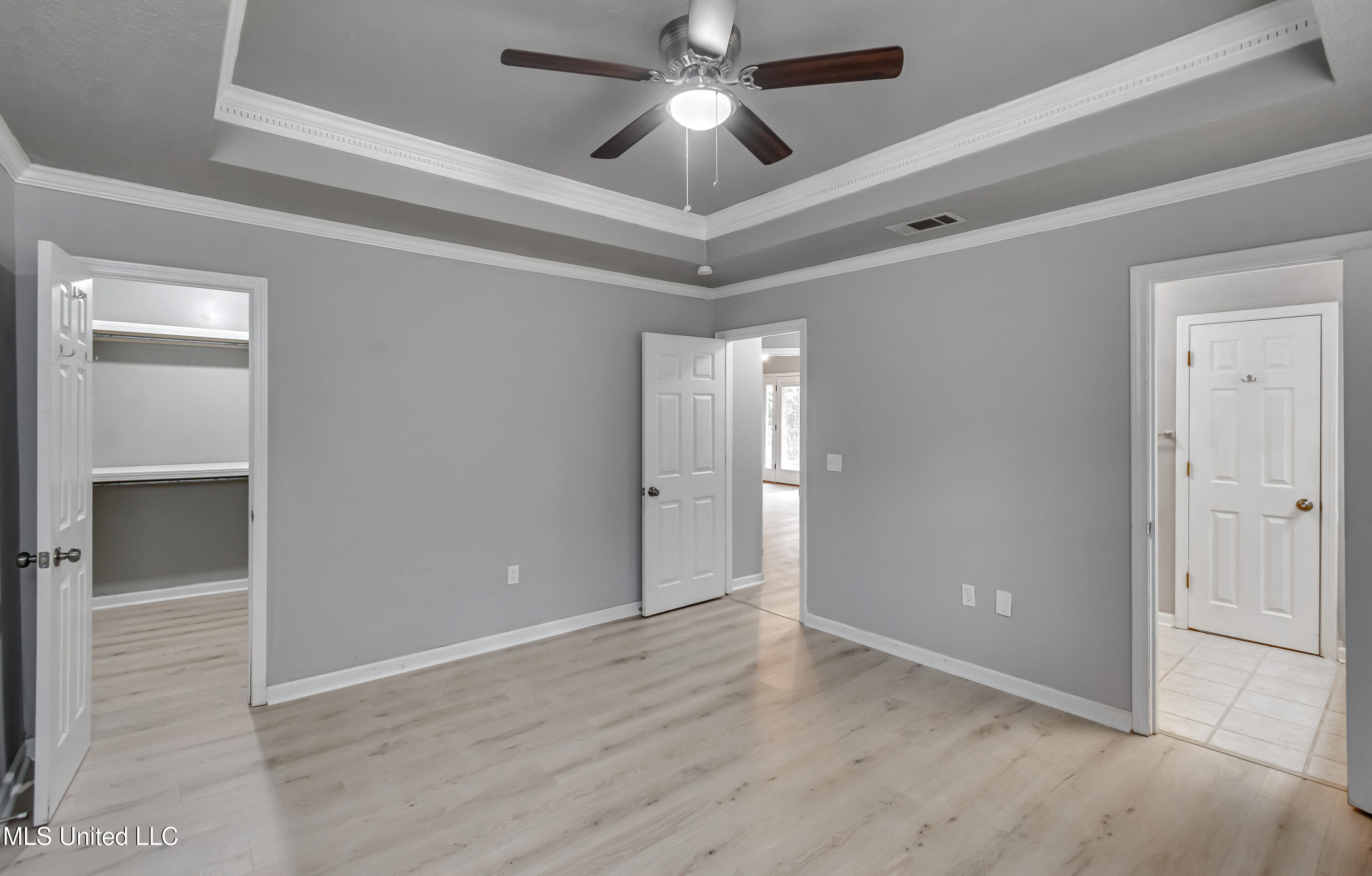 207 Sherlock Way Property Photo 33