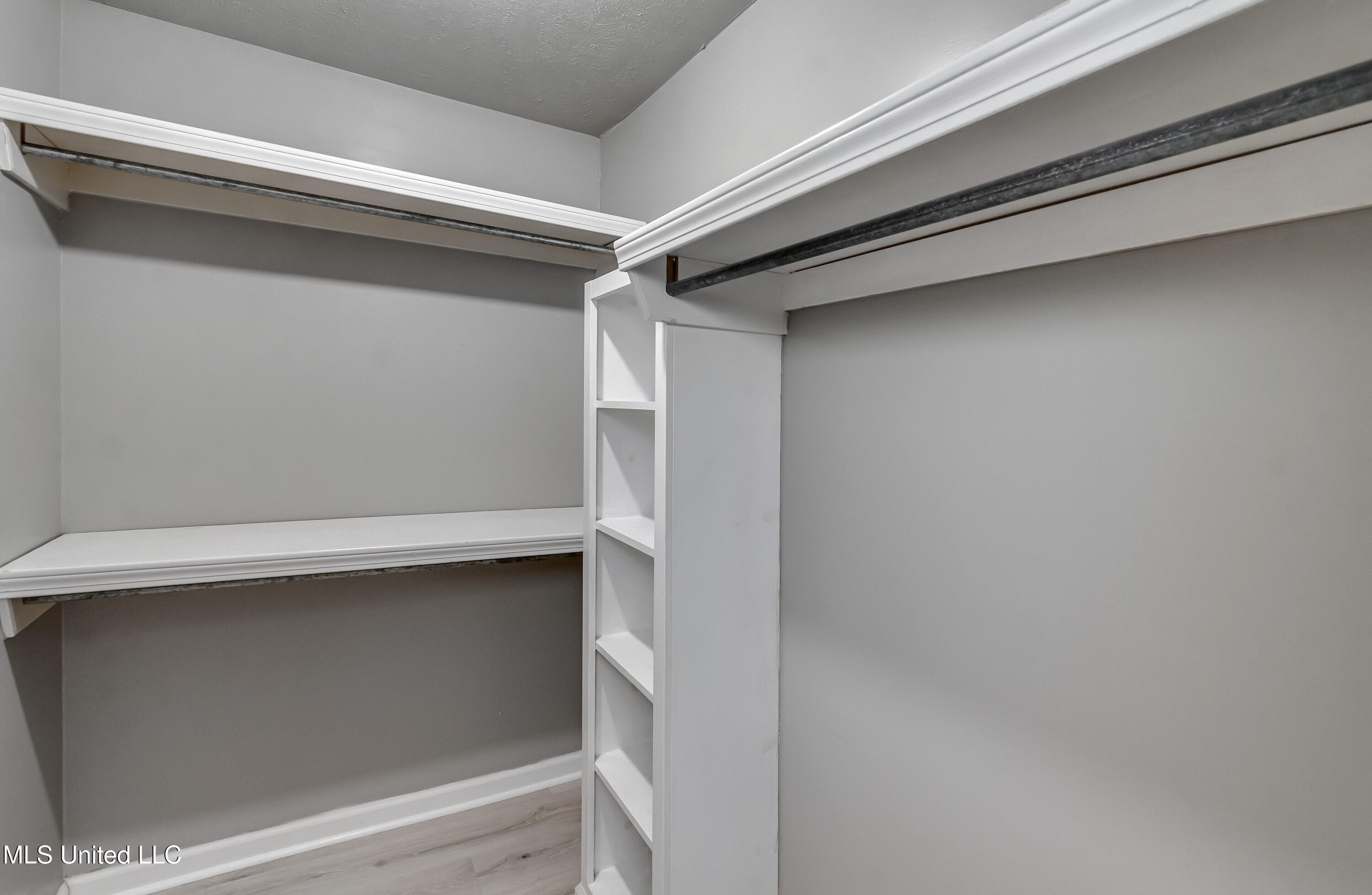 207 Sherlock Way Property Photo 37