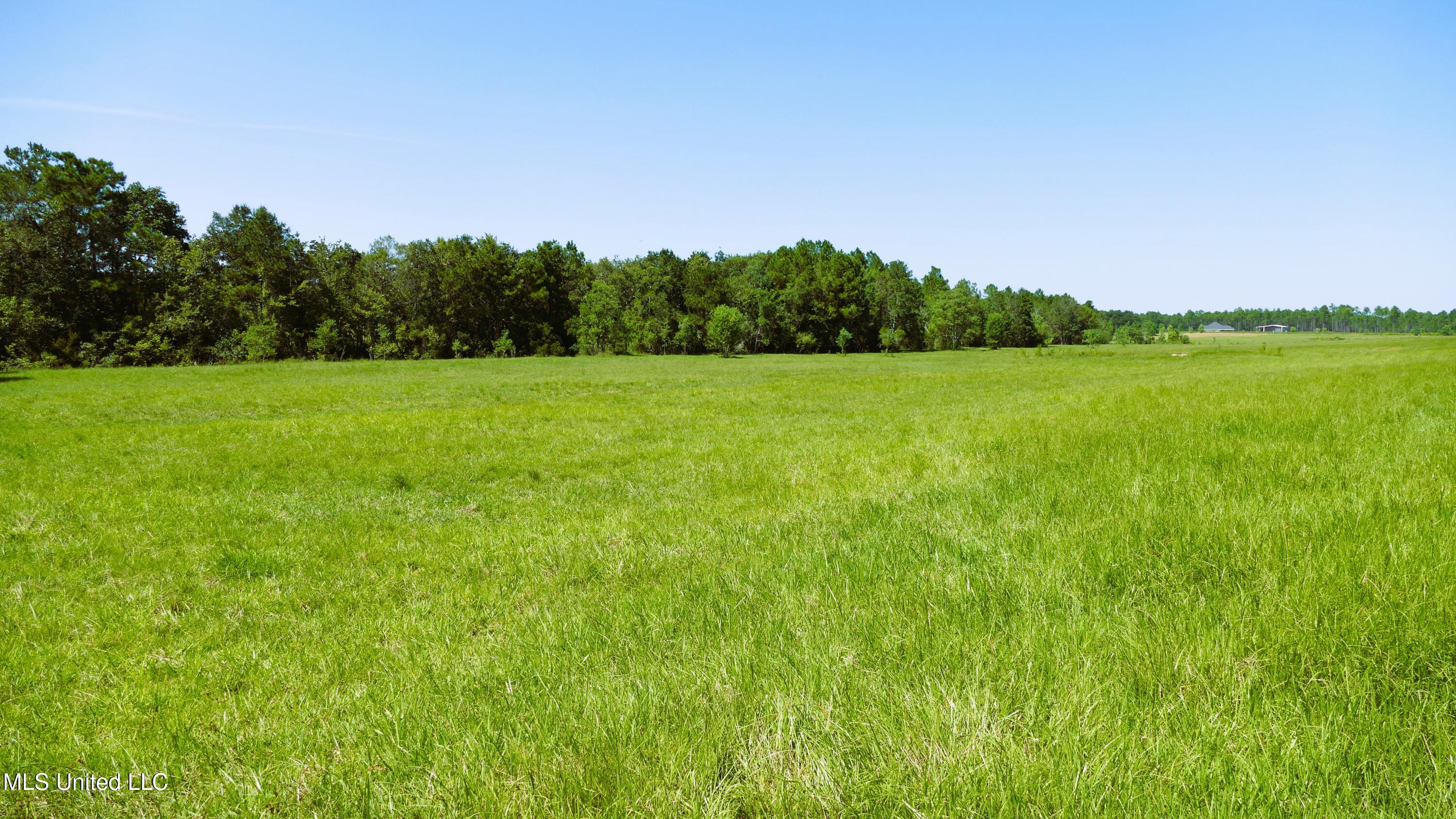 001 Humphrey Road Property Photo 3