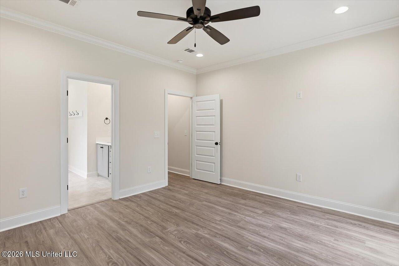 315 Jasmine Cove Lane Property Photo 18