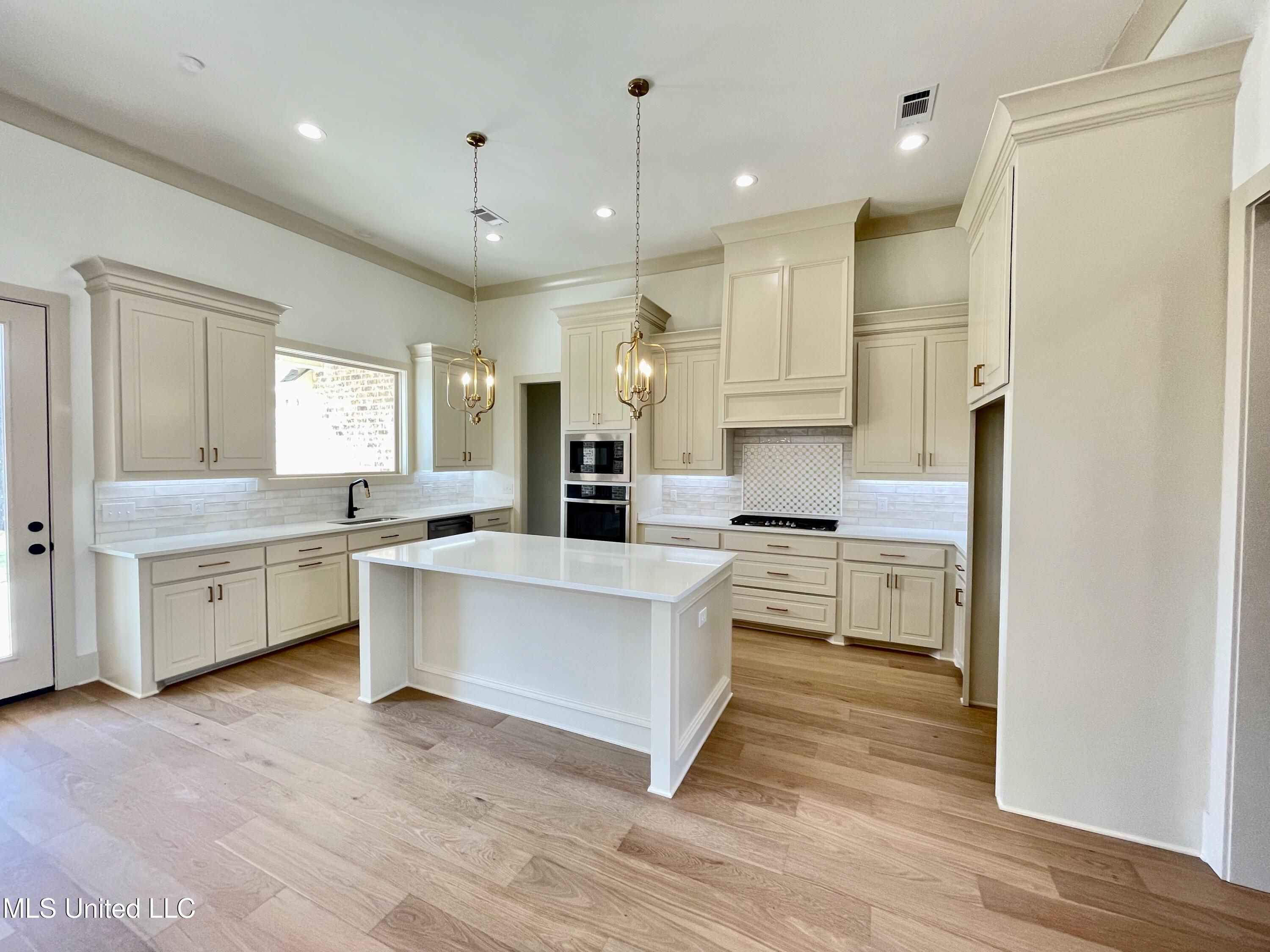 368 Wellstone Place Property Photo 13