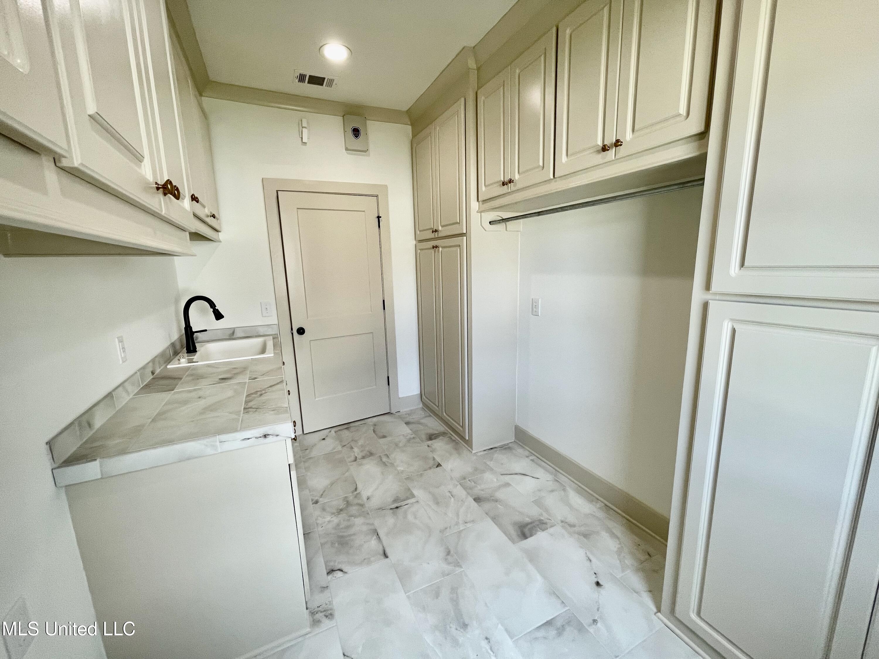 368 Wellstone Place Property Photo 26