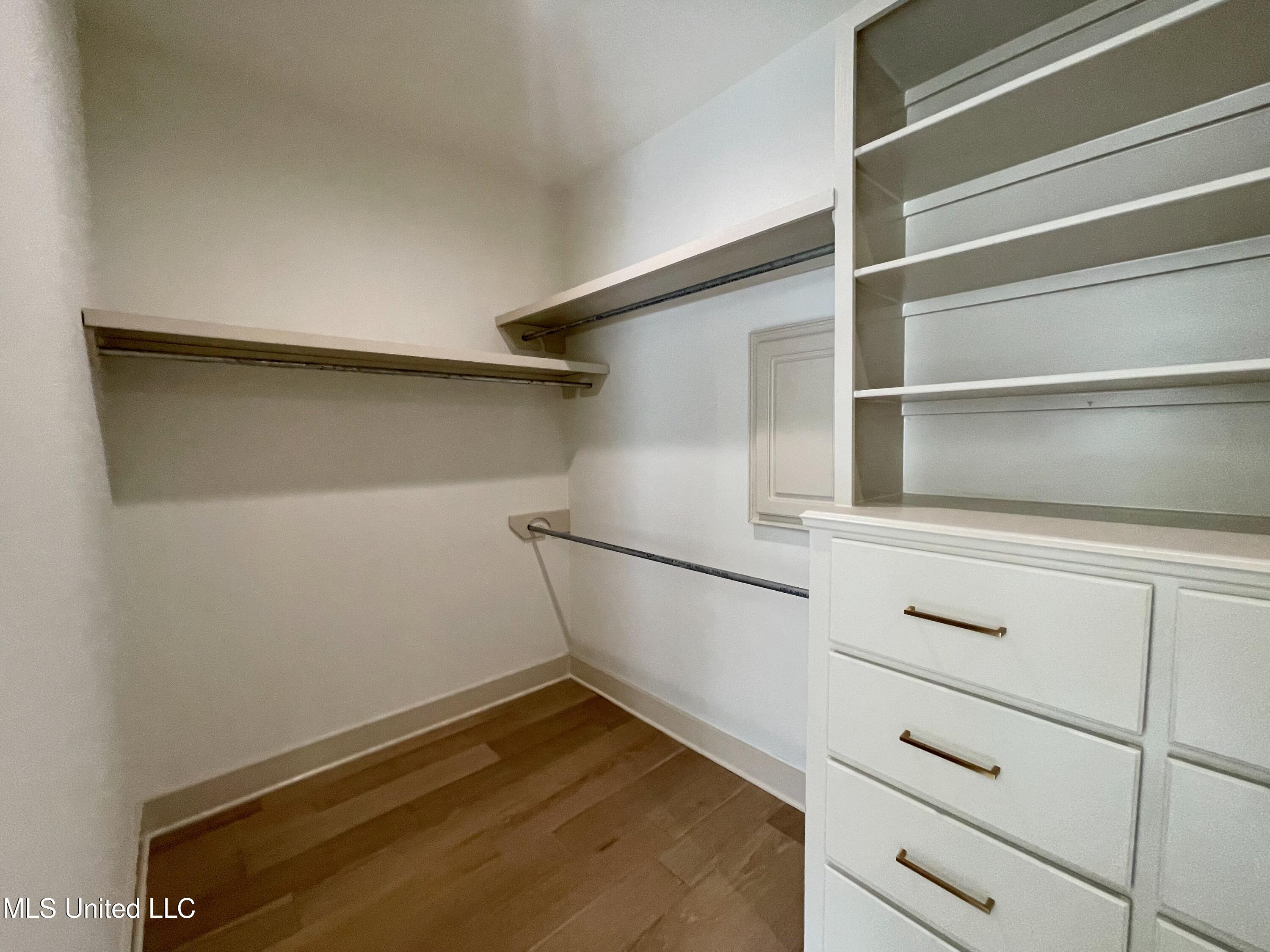 368 Wellstone Place Property Photo 38