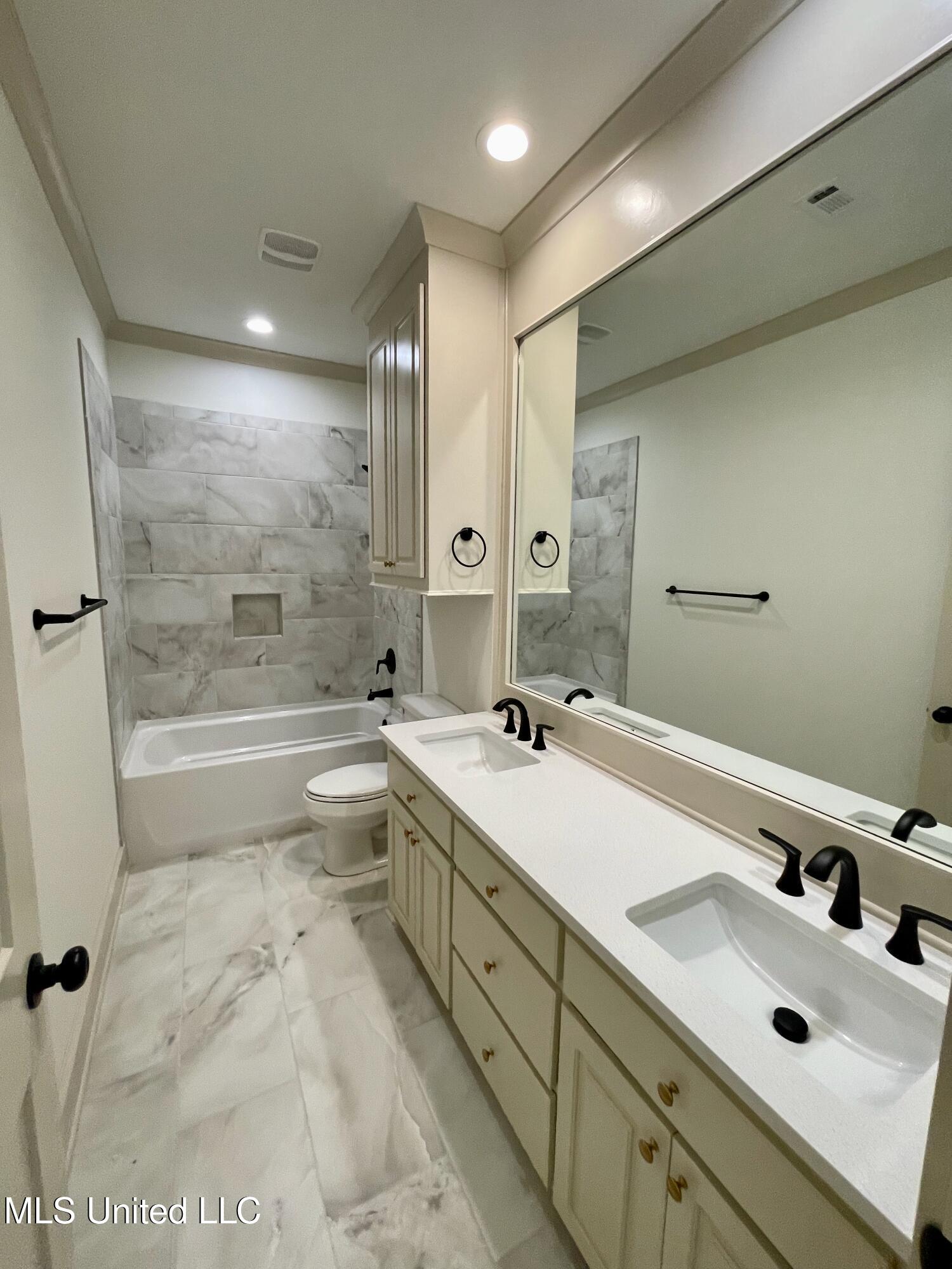 368 Wellstone Place Property Photo 41