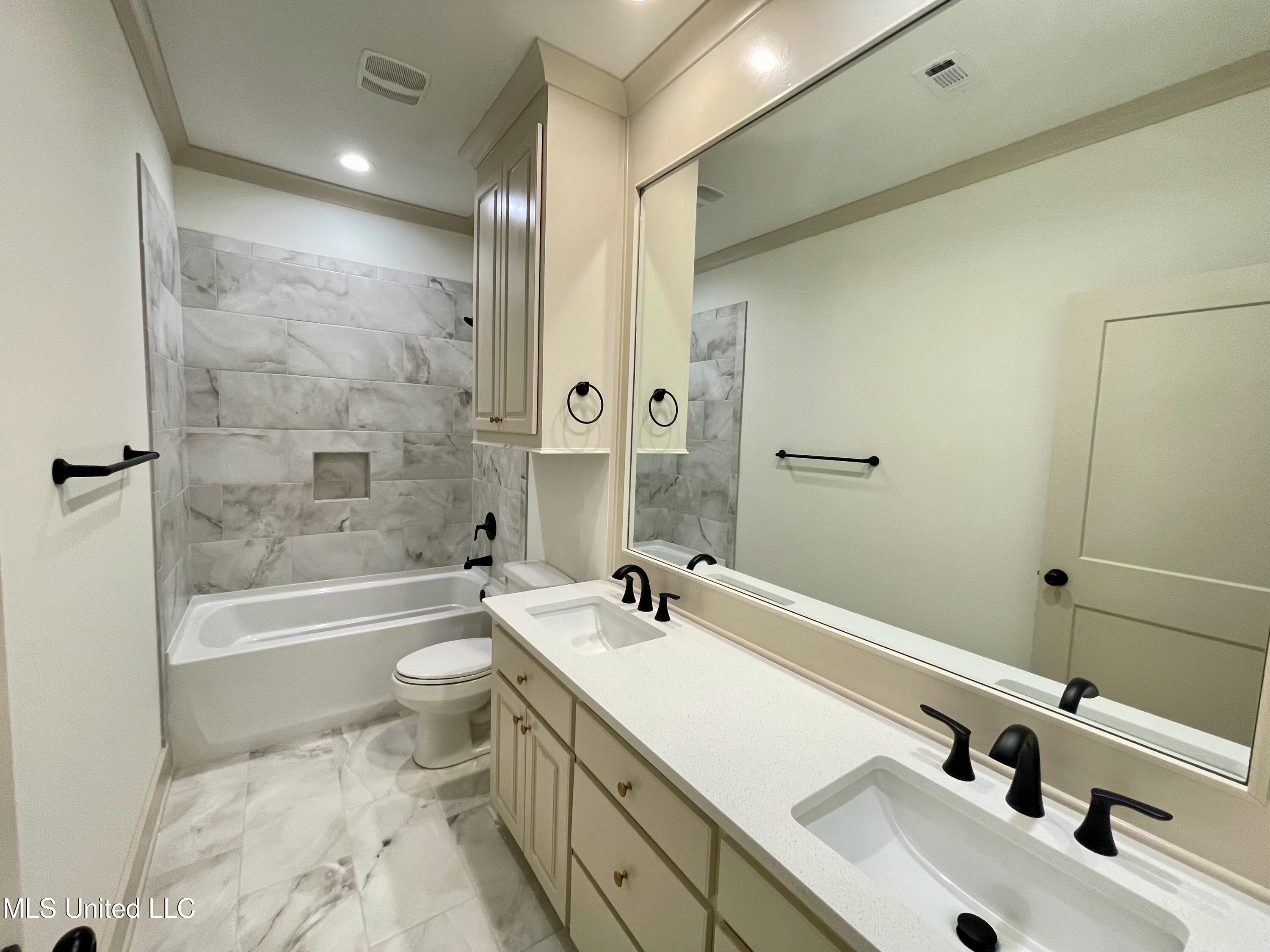 368 Wellstone Place Property Photo 42