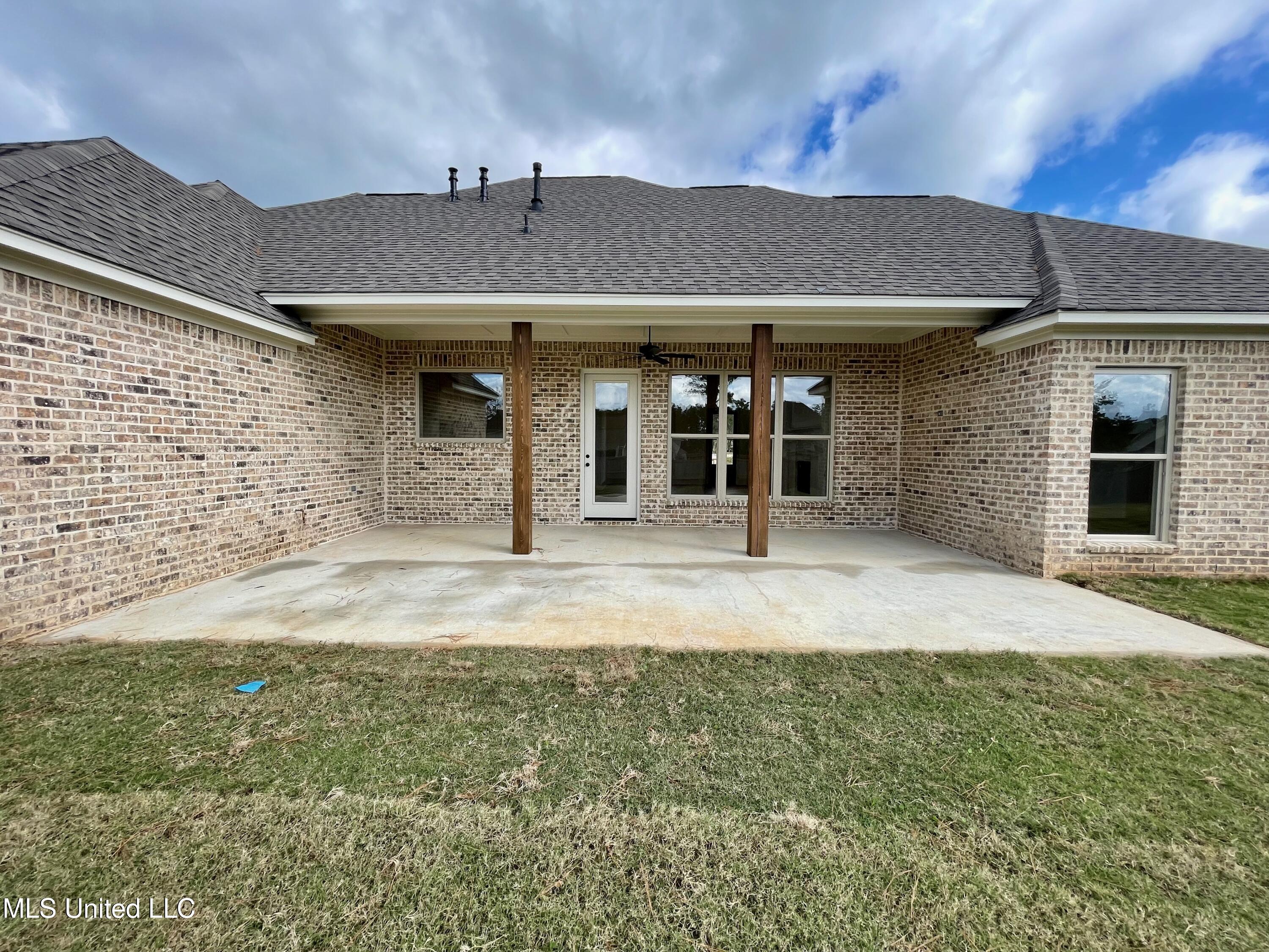 368 Wellstone Place Property Photo 45