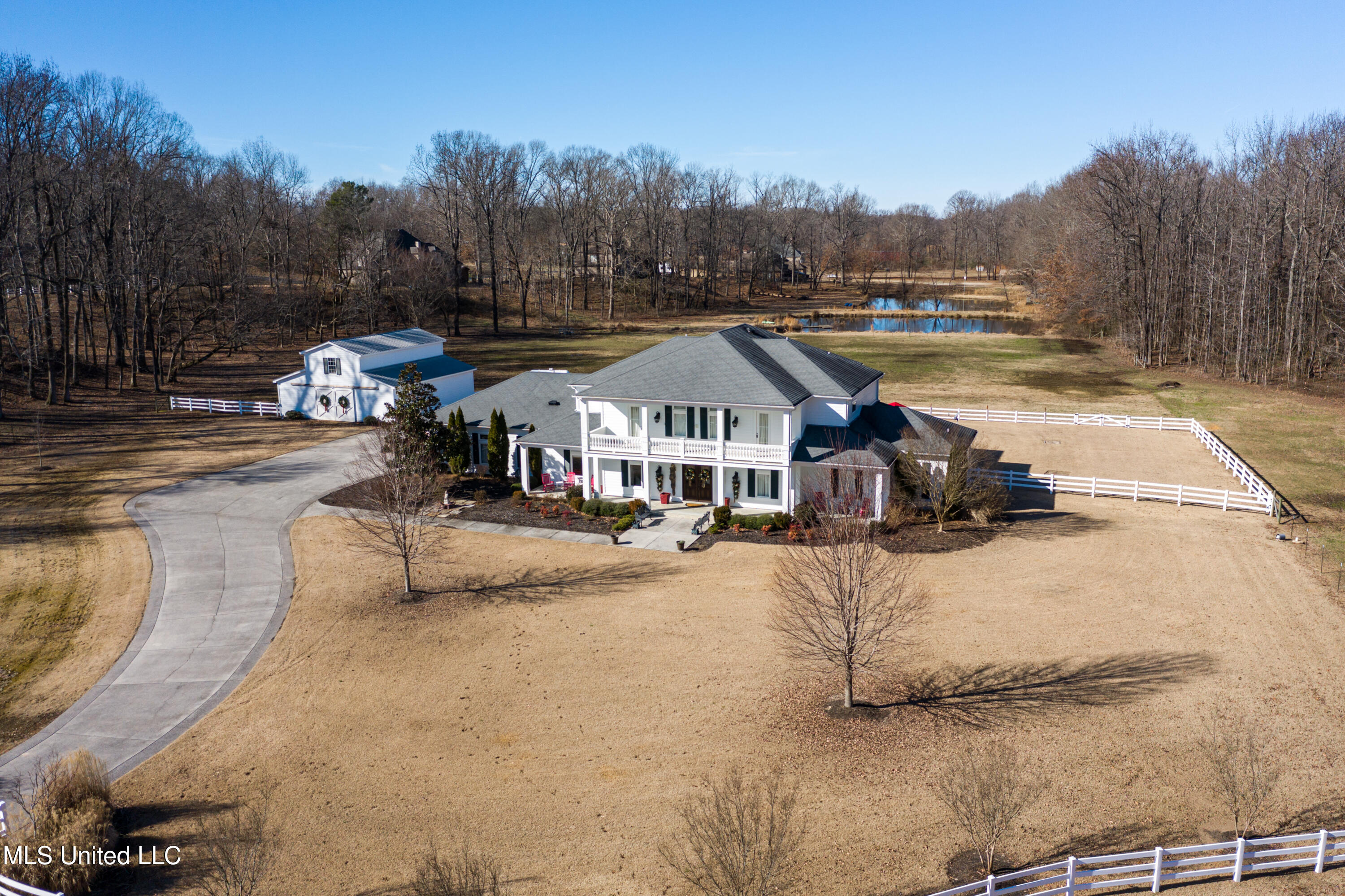4161 Misty Oaks Lane Property Photo 3