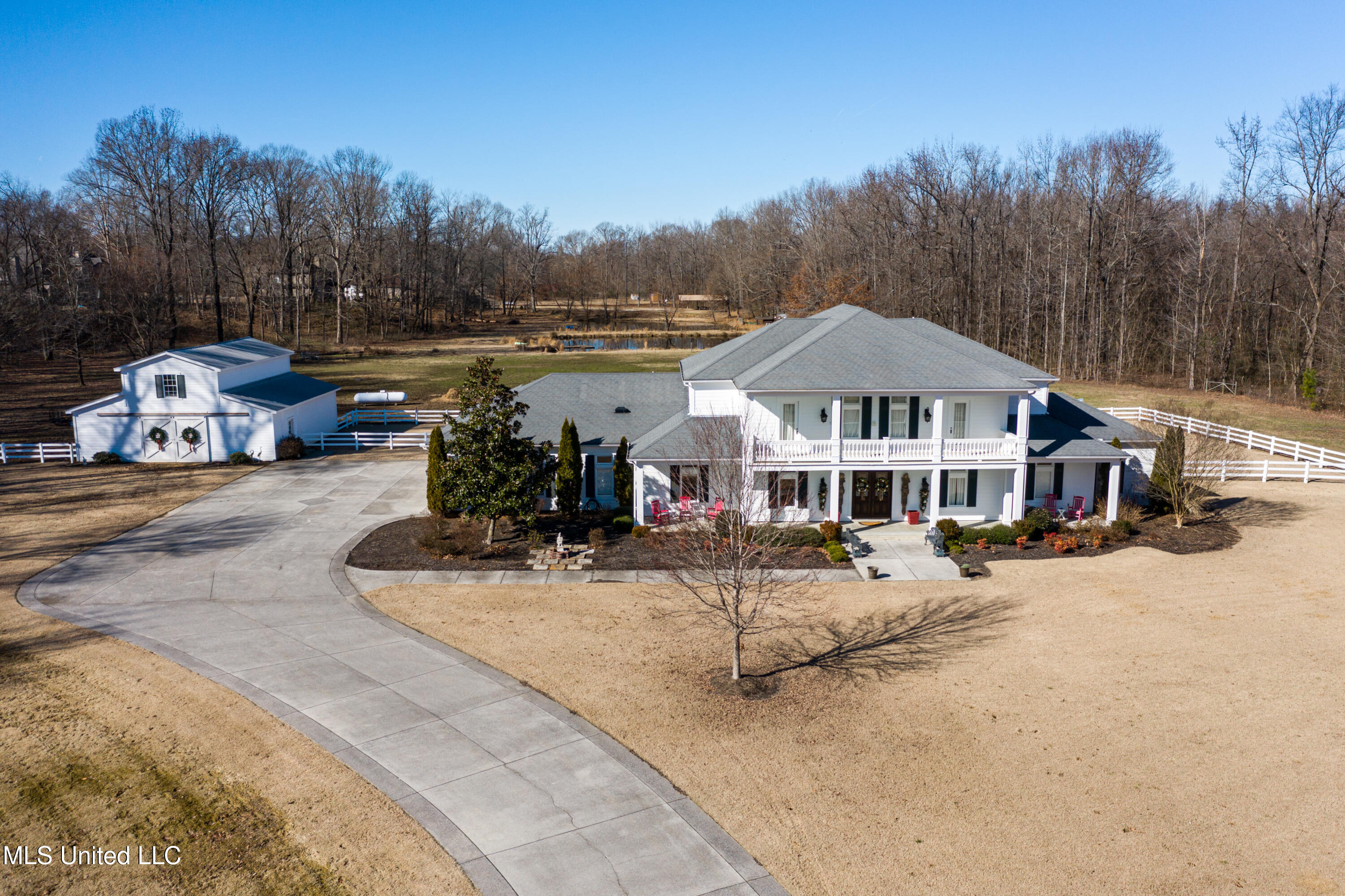 4161 Misty Oaks Lane Property Photo 6