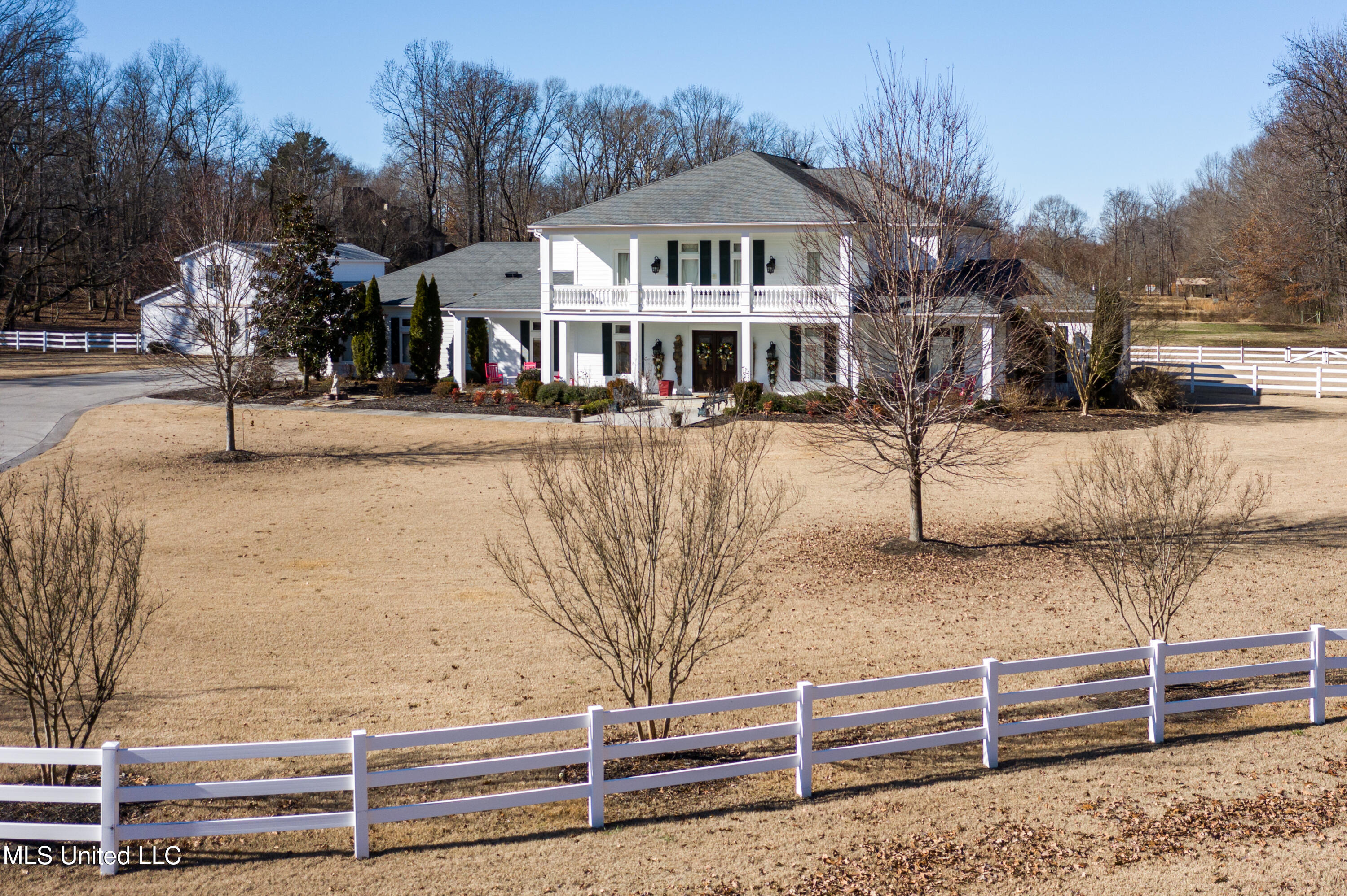 4161 Misty Oaks Lane Property Photo 7