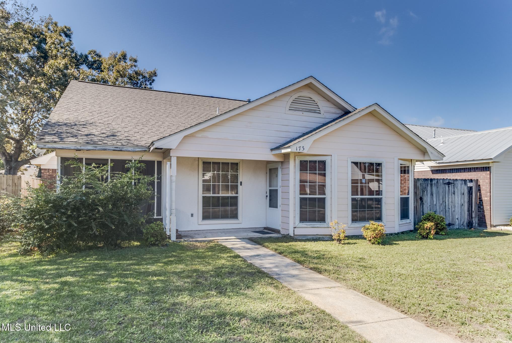 173 Pine Grove Avenue Property Photo 1