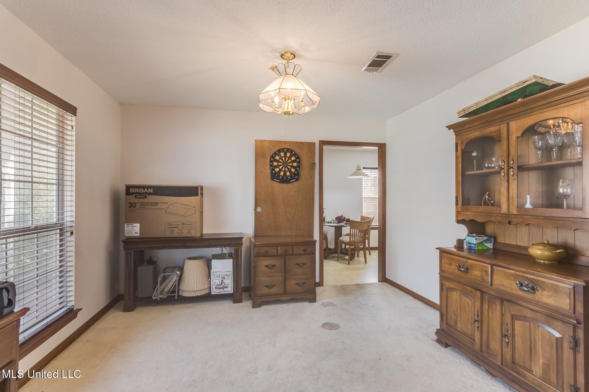 173 Pine Grove Avenue Property Photo 4