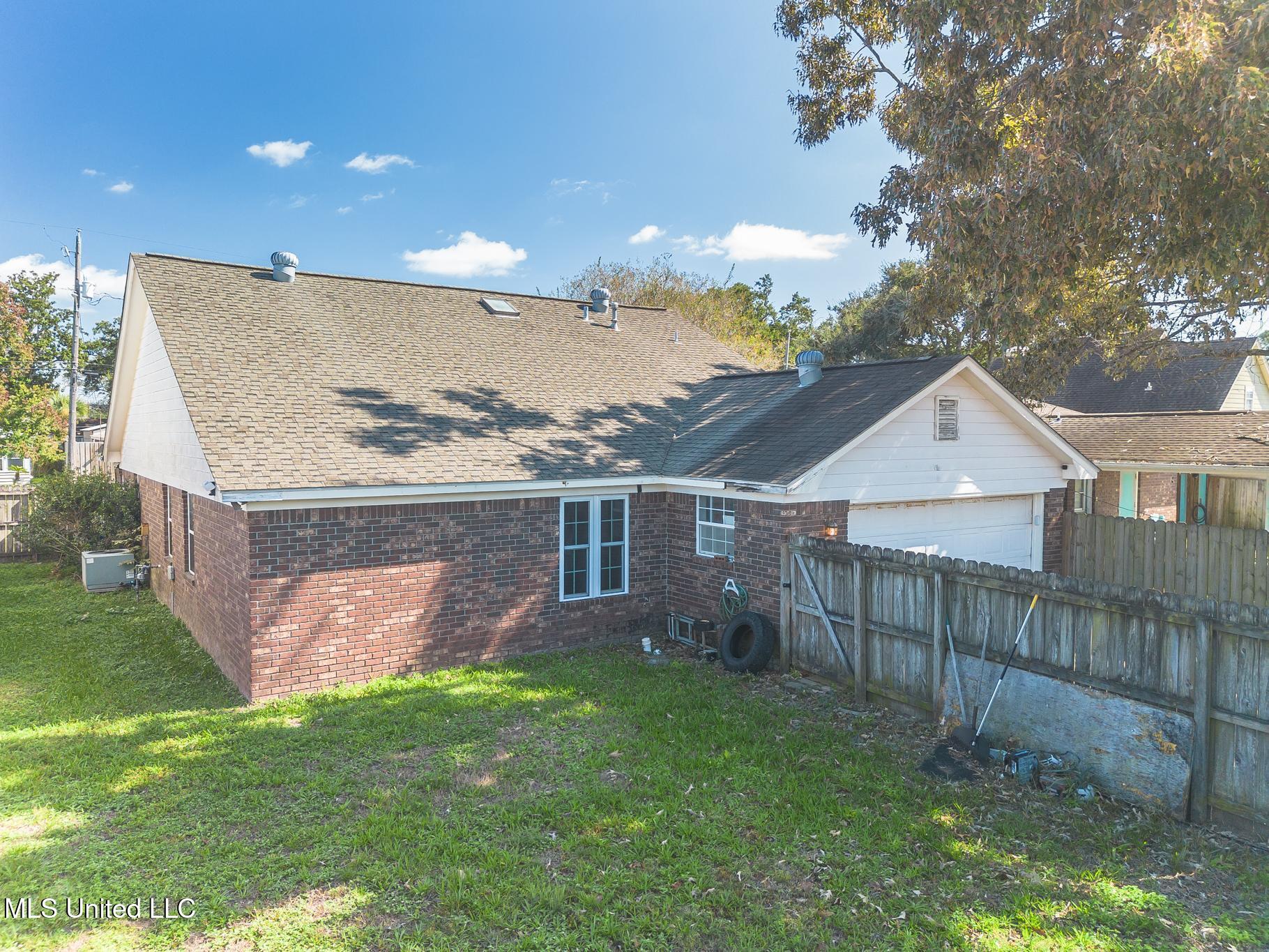 173 Pine Grove Avenue Property Photo 12