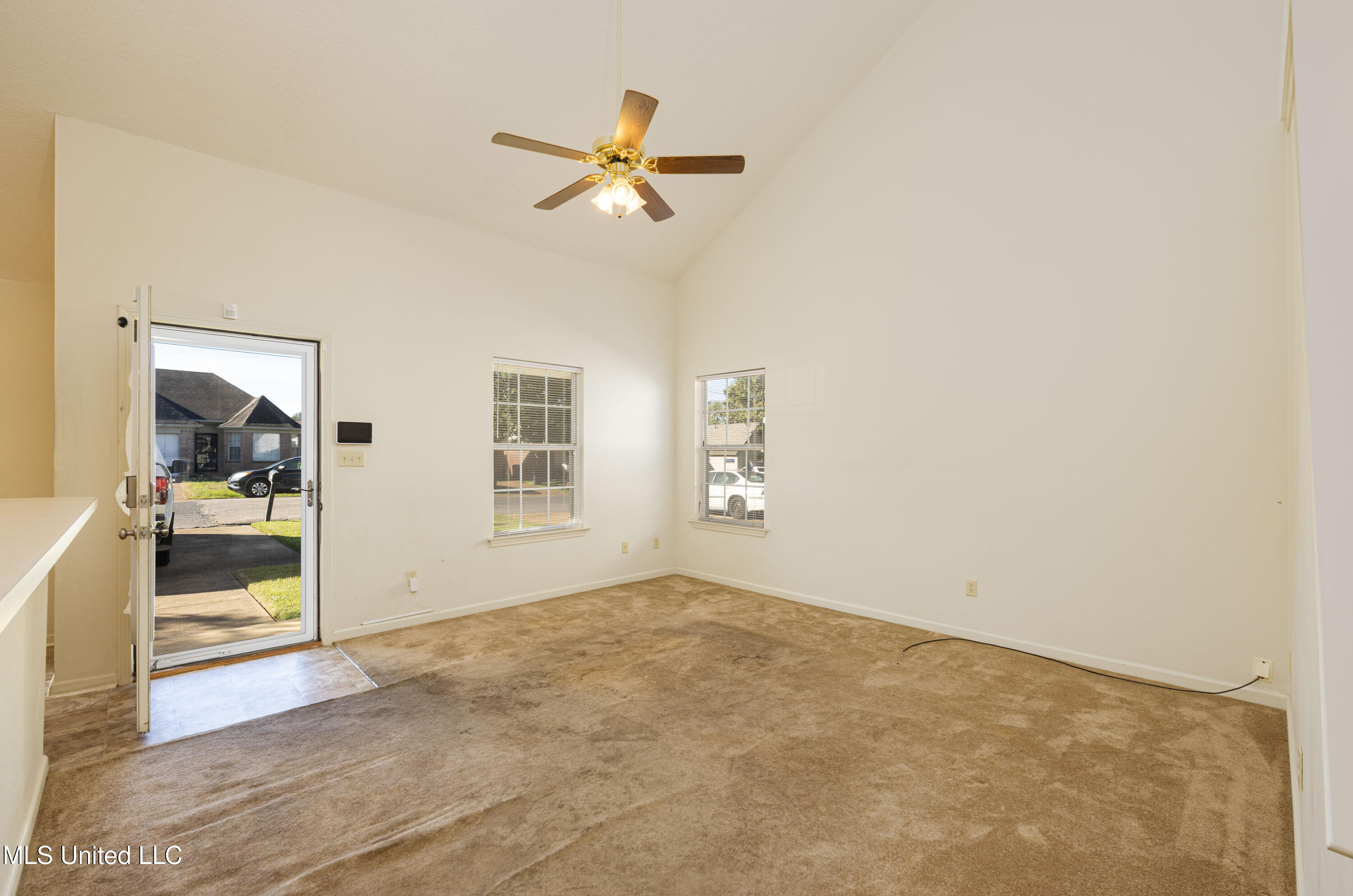 3350 W Tulane Road Property Photo 4