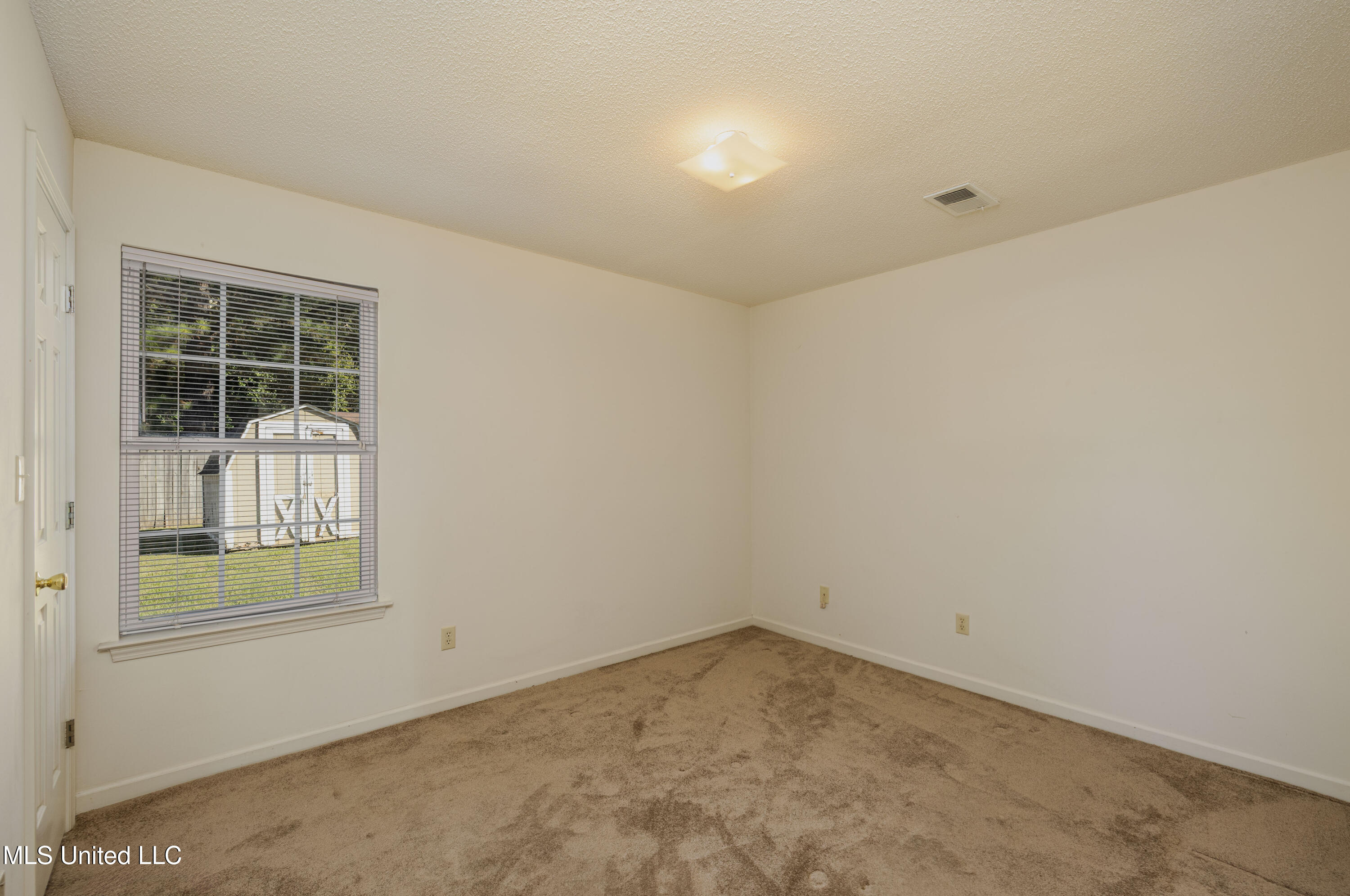 3350 W Tulane Road Property Photo 8