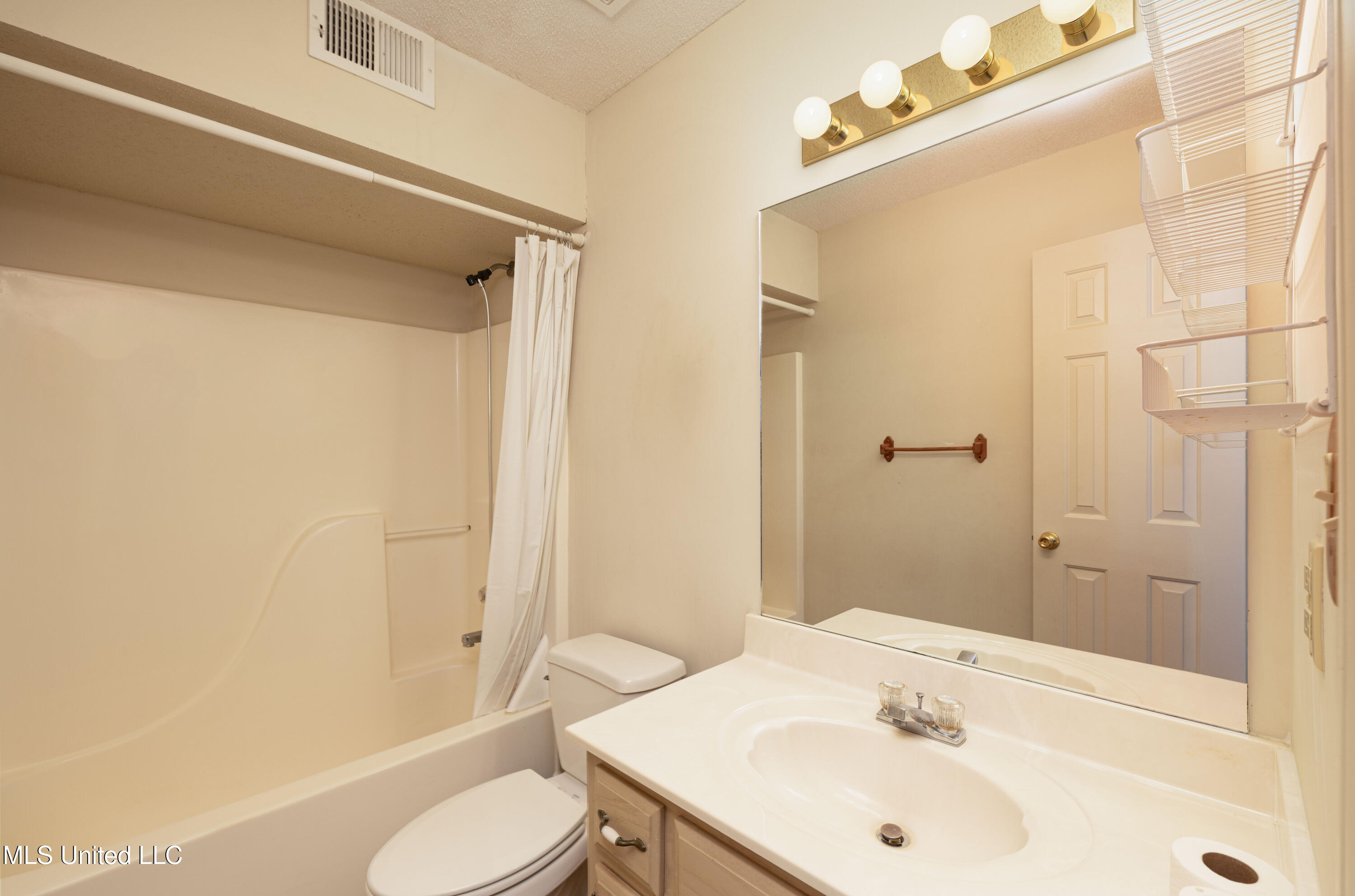 3350 W Tulane Road Property Photo 10