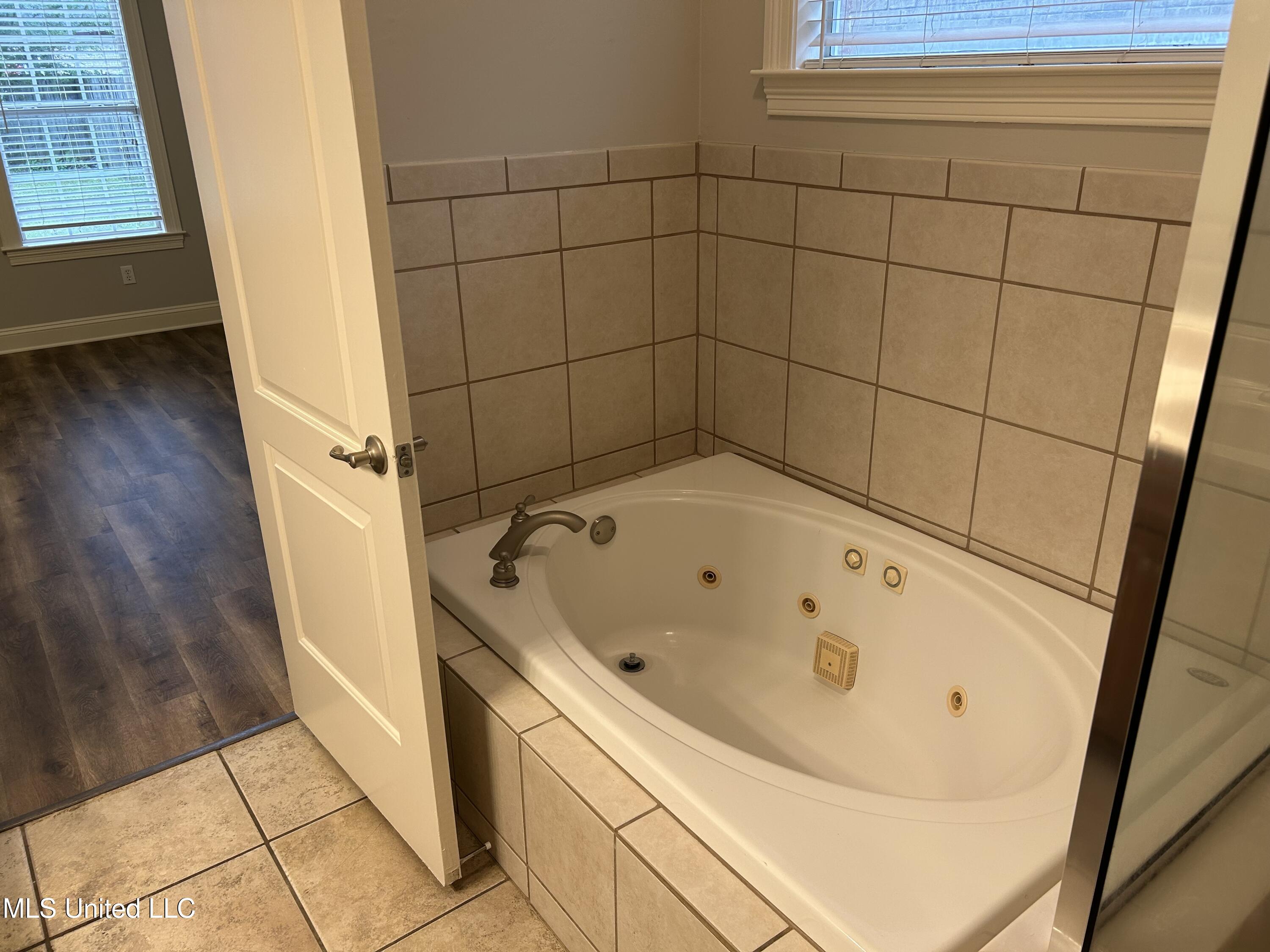 3069 Roseleigh Drive Property Photo 10