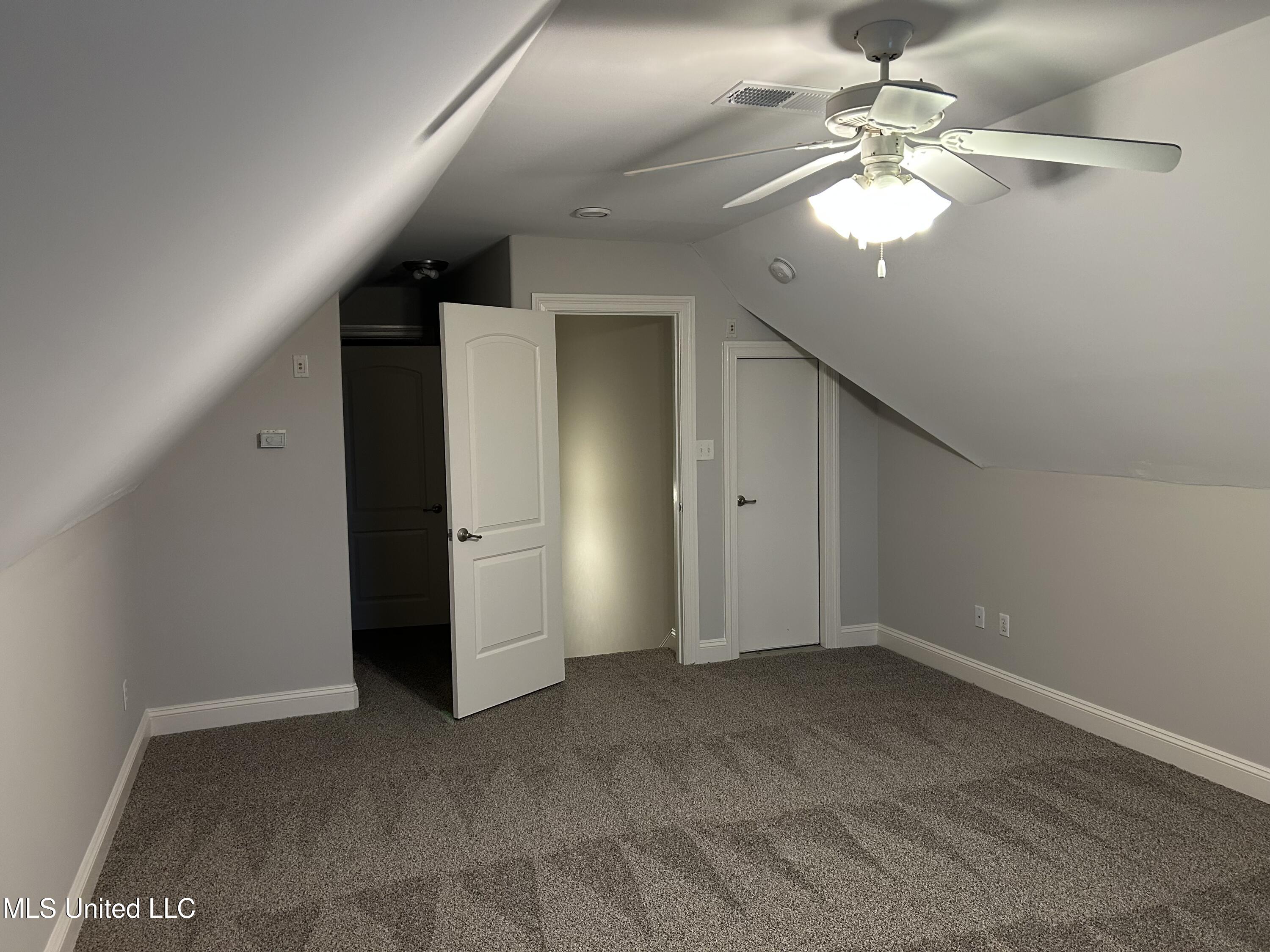 3069 Roseleigh Drive Property Photo 23