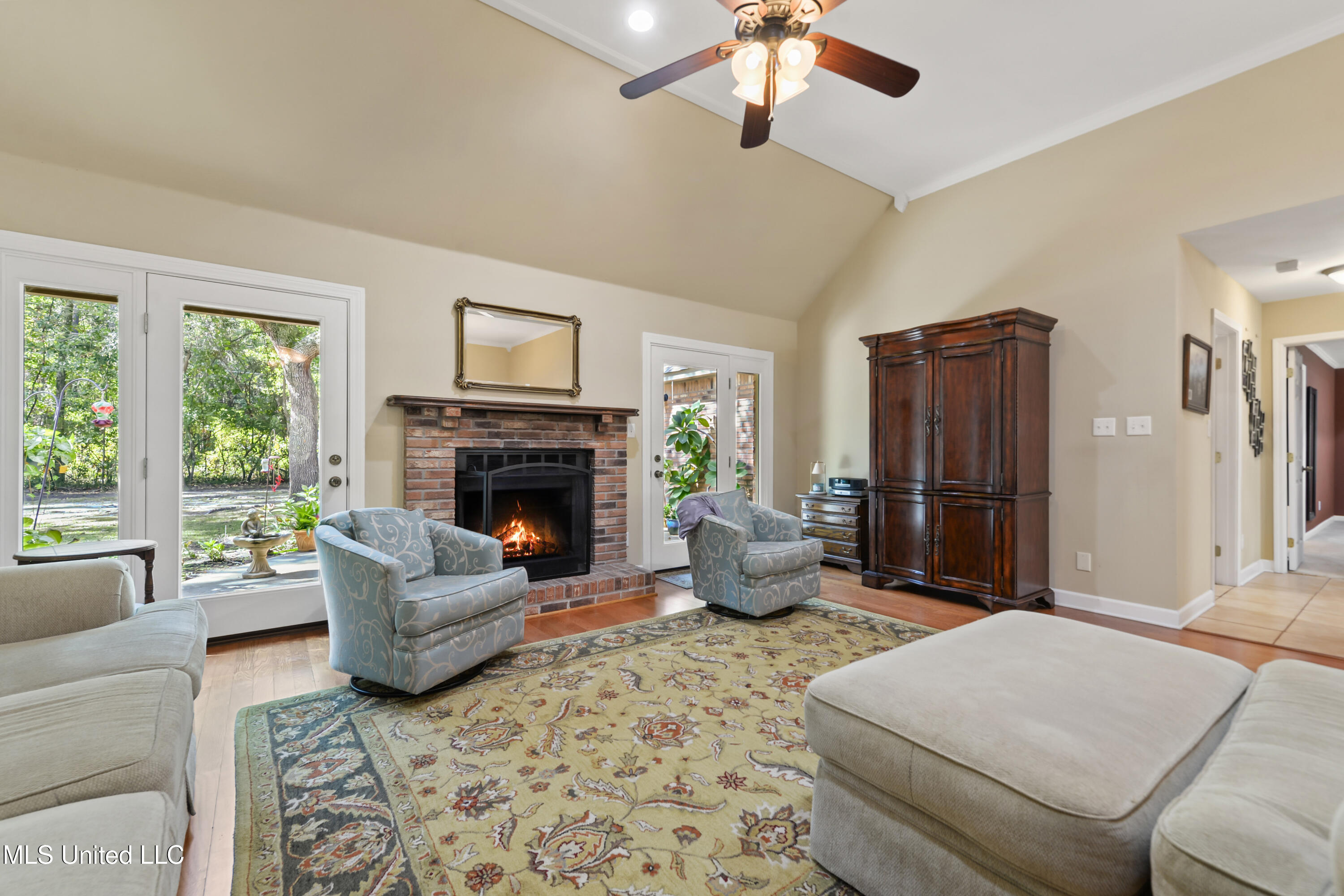 2724 Robert Hiram Drive Property Photo 2