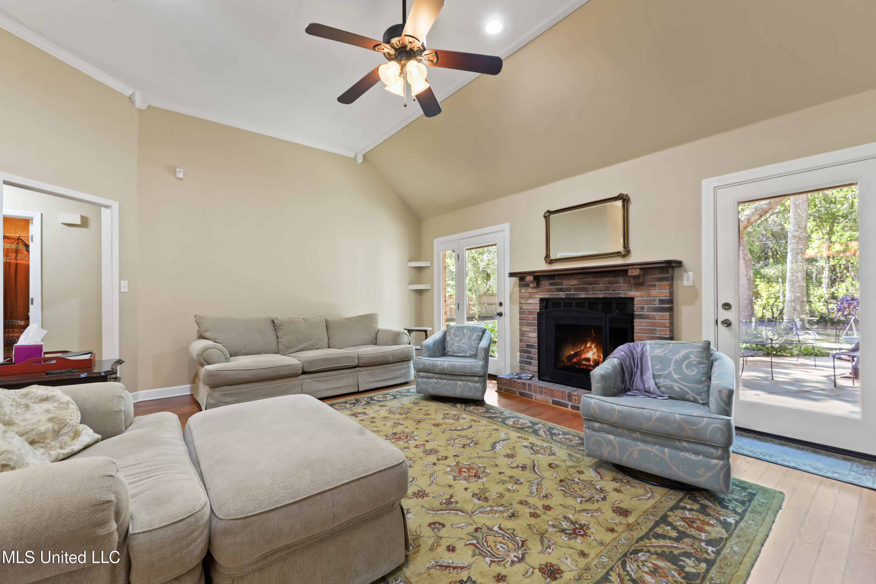 2724 Robert Hiram Drive Property Photo 4