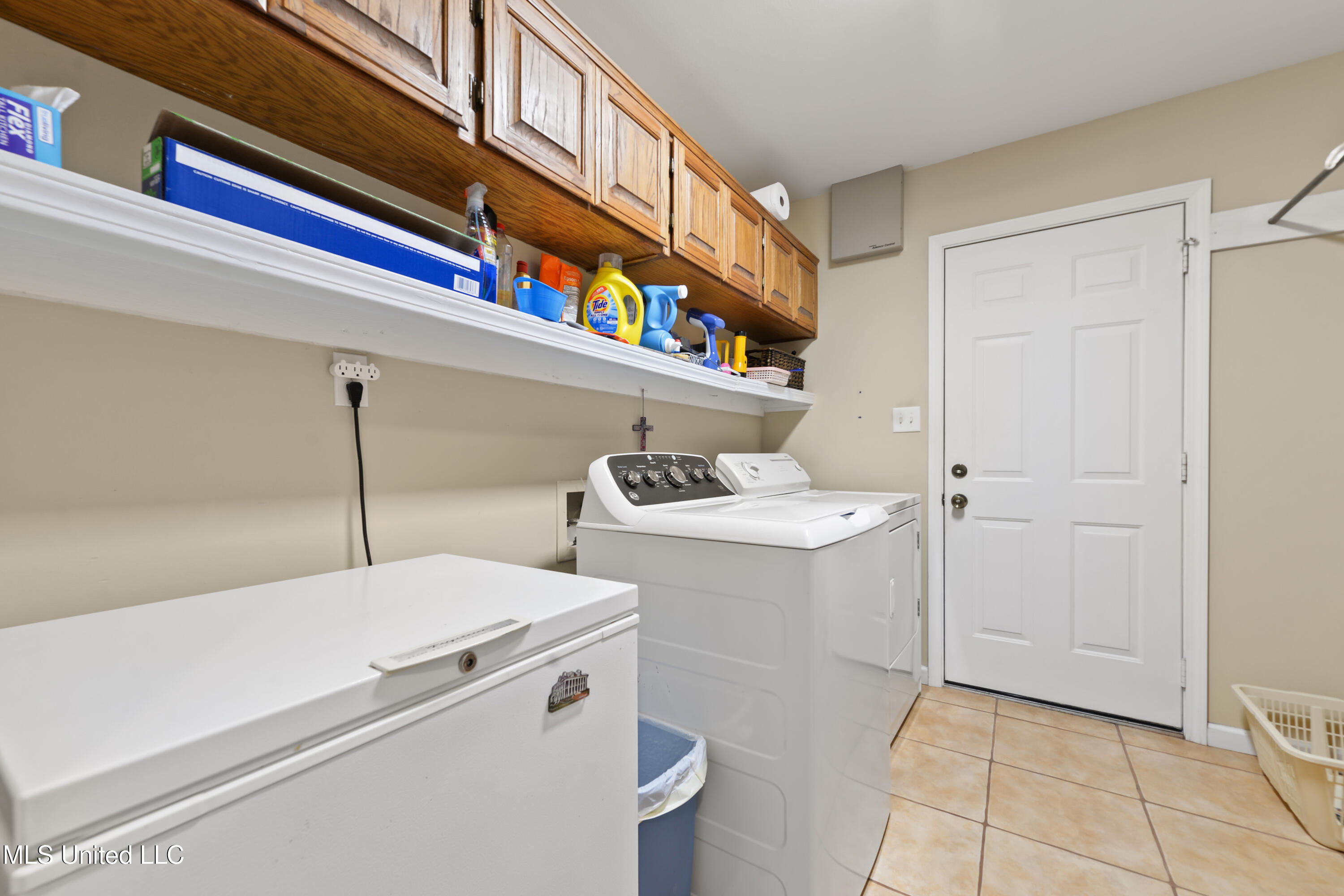 2724 Robert Hiram Drive Property Photo 22