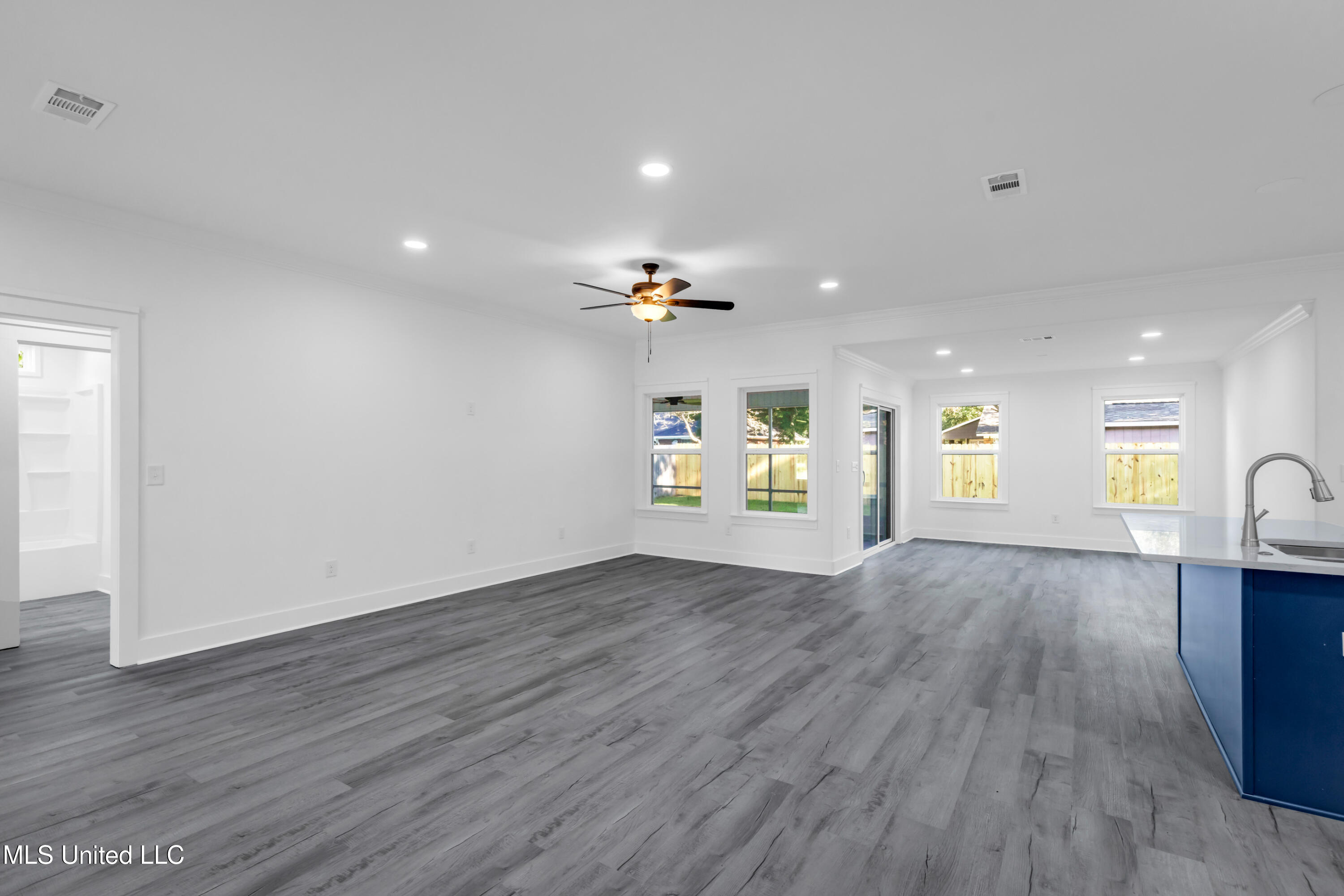 609 Tantallon Drive Property Photo 9