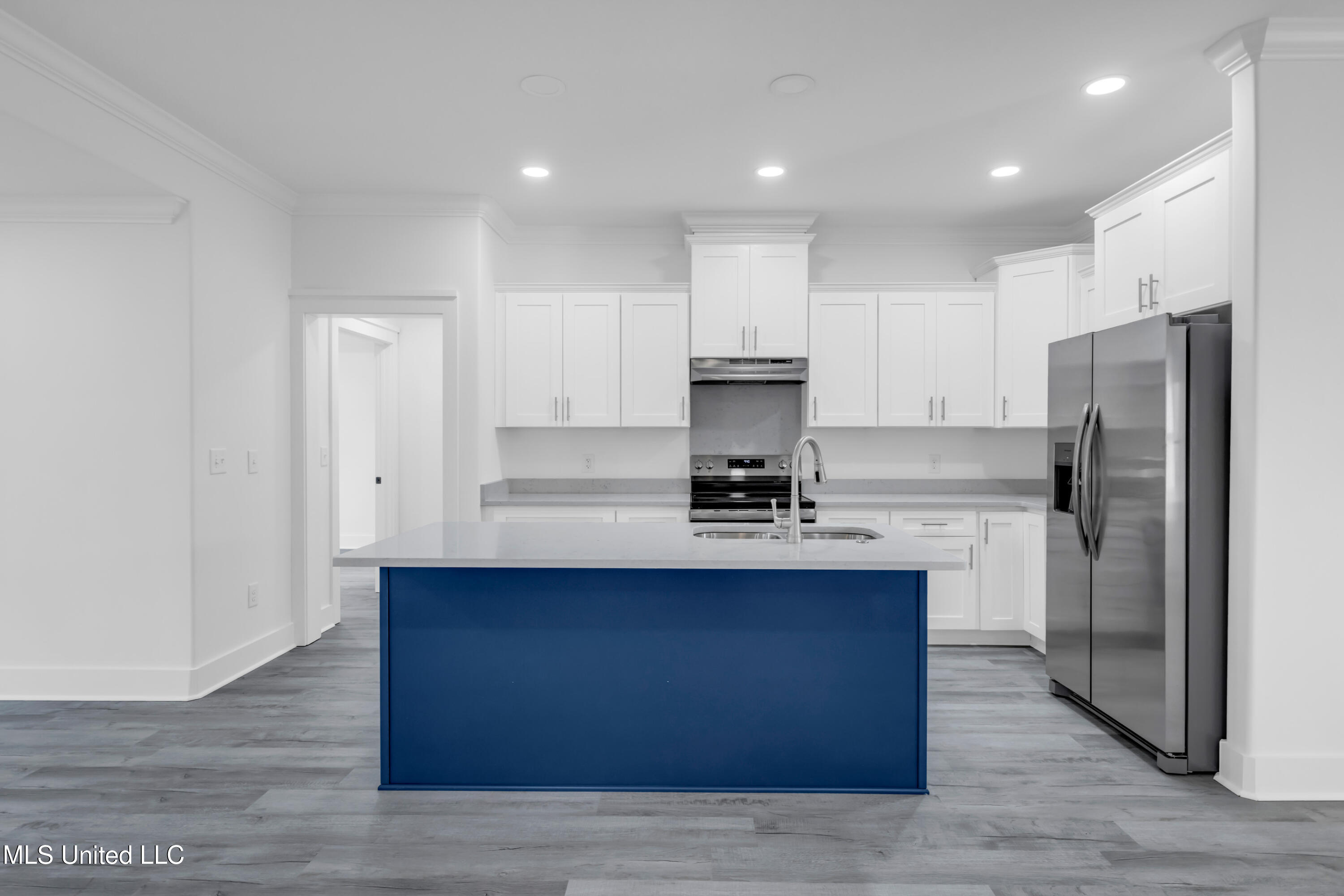 609 Tantallon Drive Property Photo 10