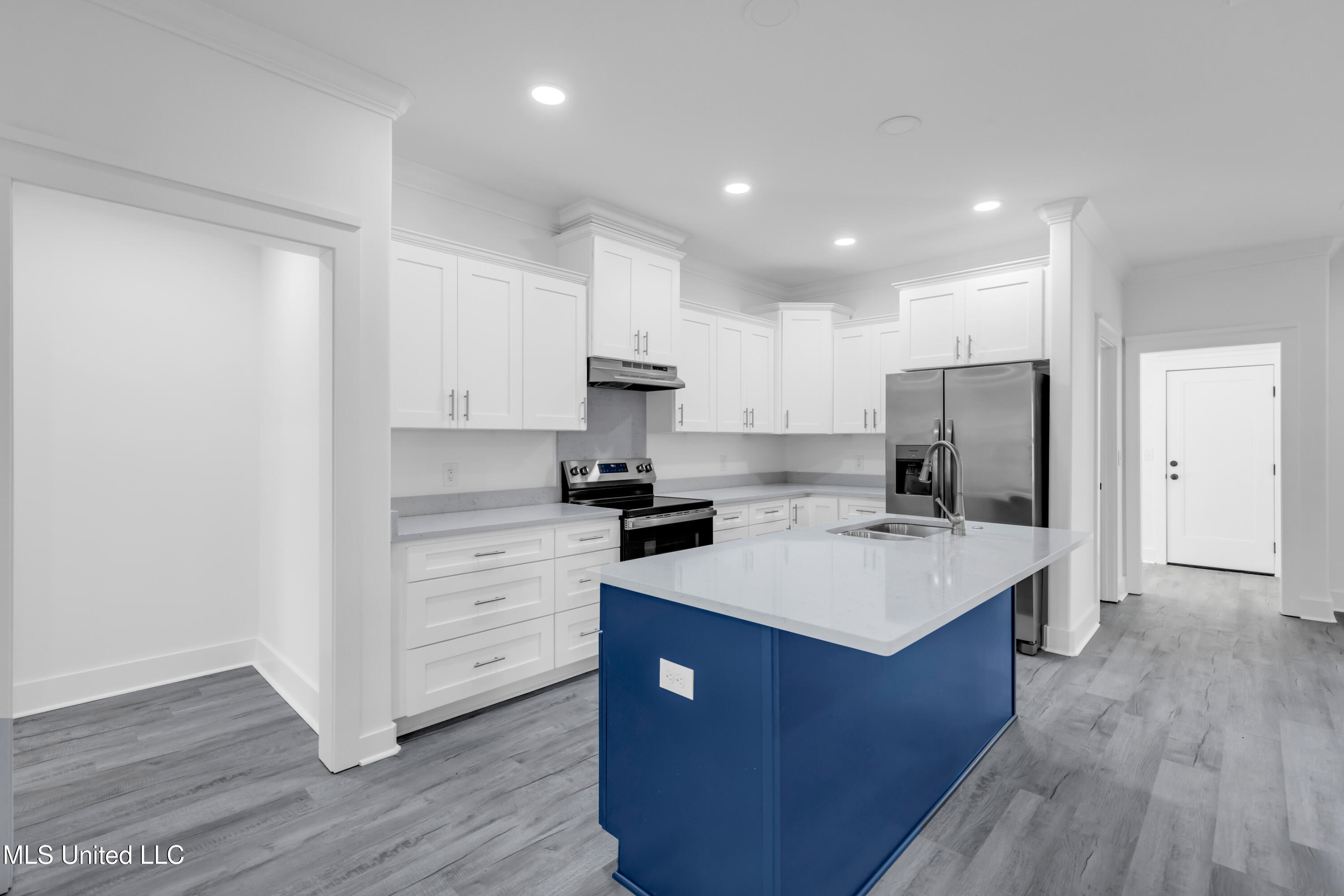 609 Tantallon Drive Property Photo 11