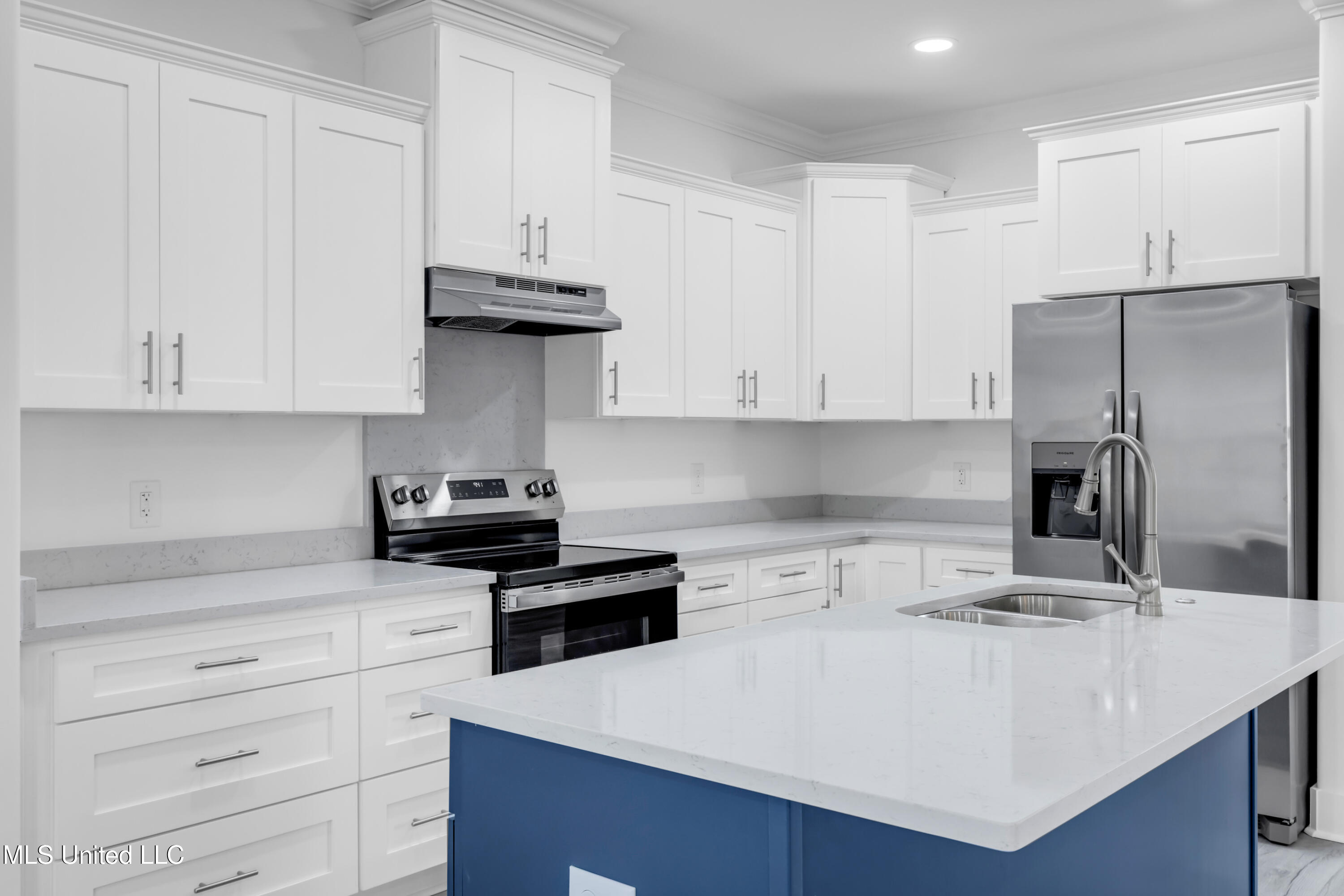 609 Tantallon Drive Property Photo 12